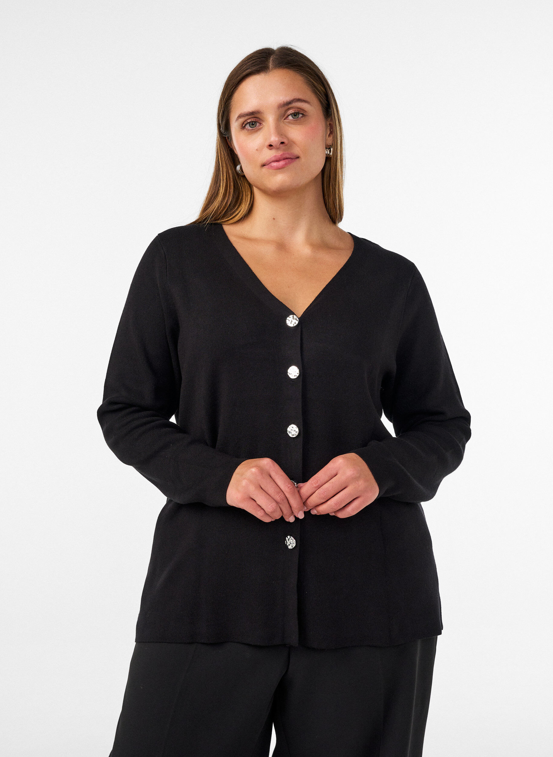 ZizziKardigan z cienkiej dzianiny z ozdobnymi guzikami, Czarne, Model image number 0