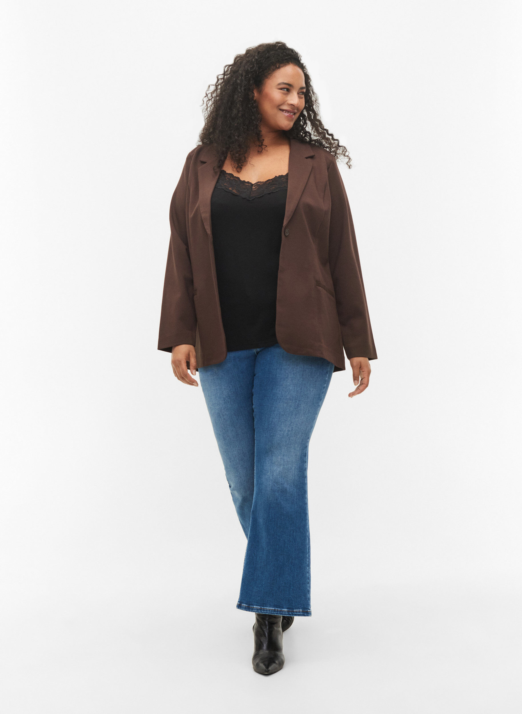 Zizzi Wiskozowy top z koronkowymi detalami, Czarne, Model image number 1