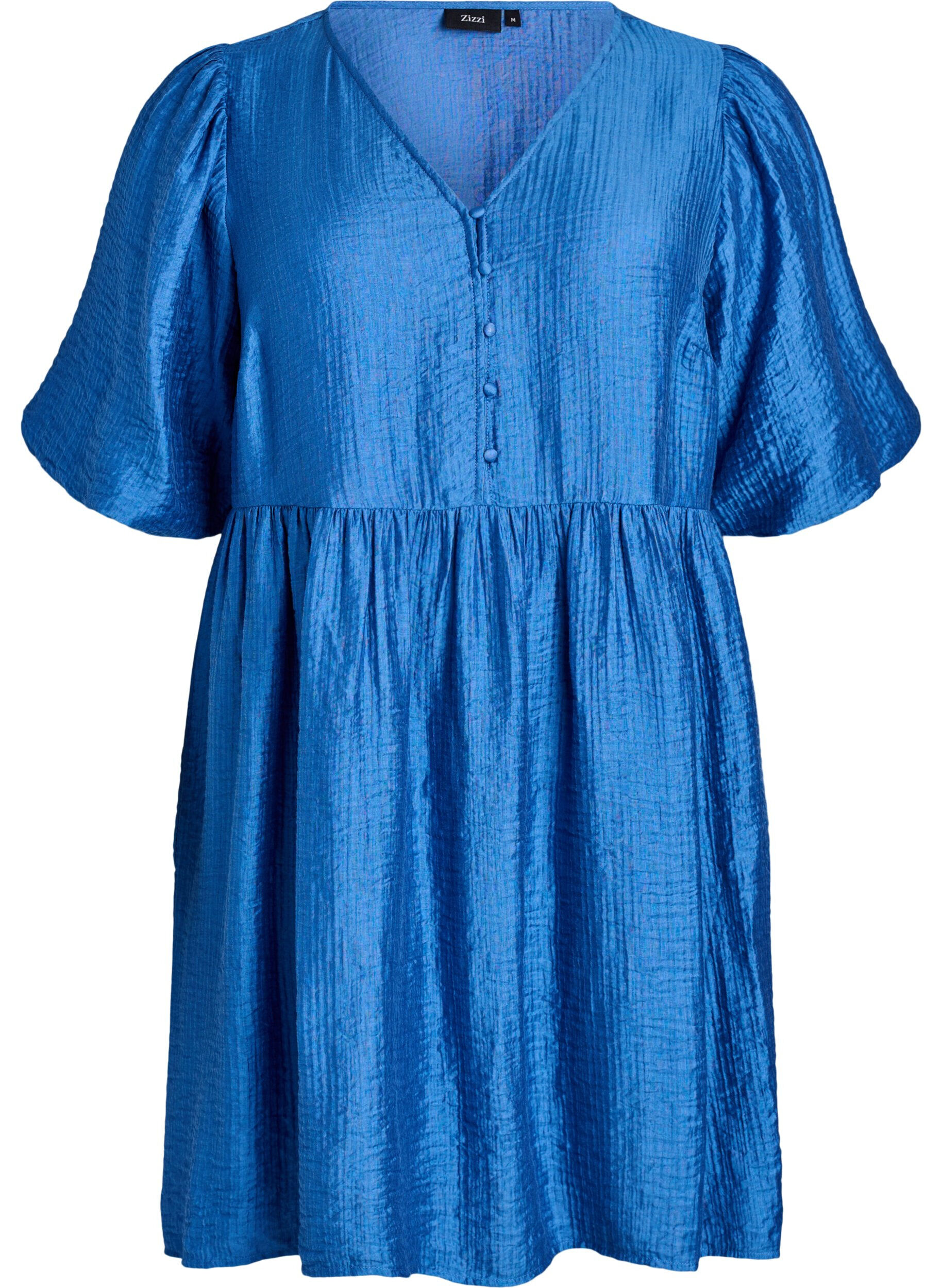 Kr&oacute;tka sukienka o ciekawej fakturze z kr&oacute;tkimi bufiastymi rekawami