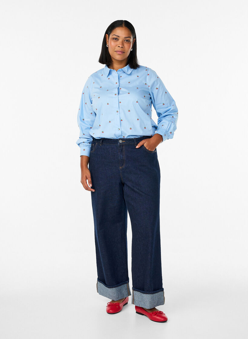 Koszula z haftowanymi wizerunkami wisni, Niebieskie, Model