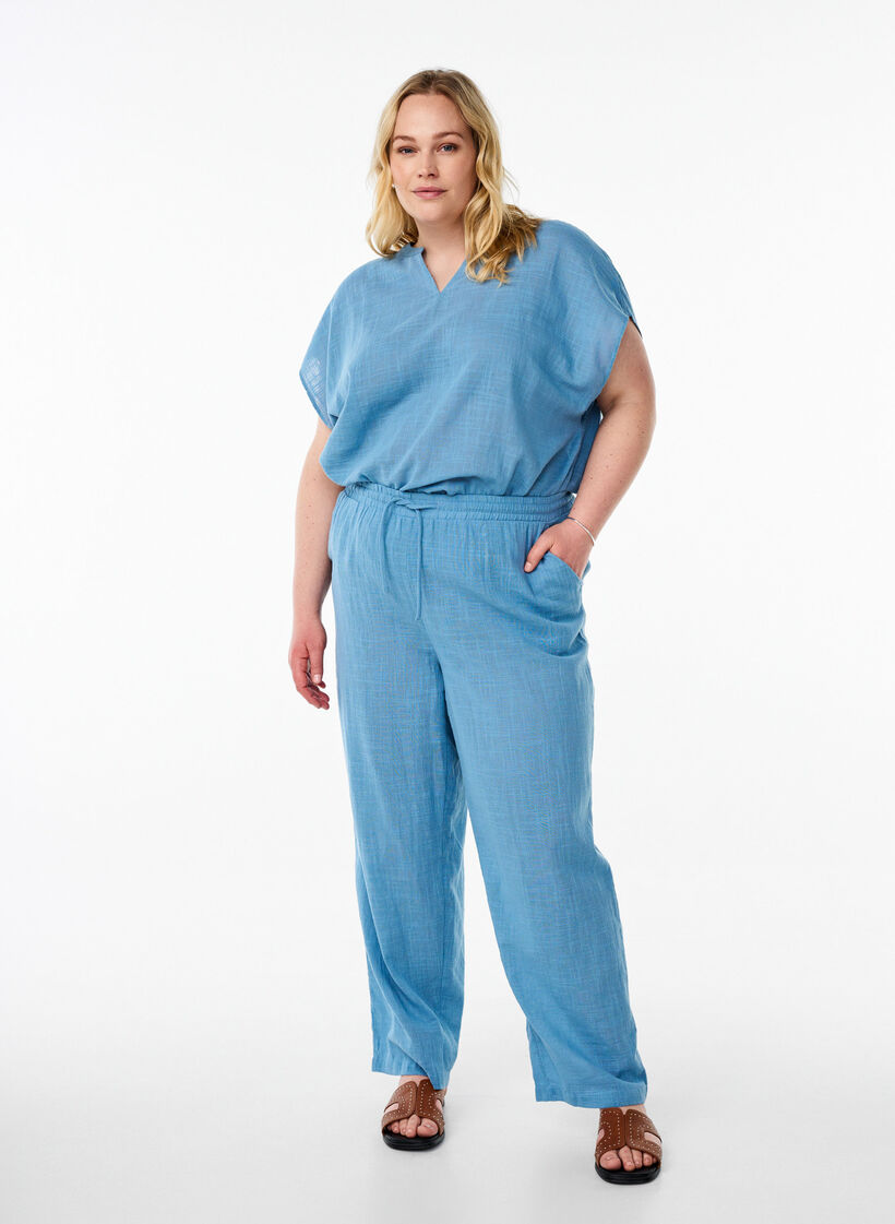 Luzna bluzka z kr&oacute;tkimi kimonowymi rekawami, Niebieskie, Model image number 1