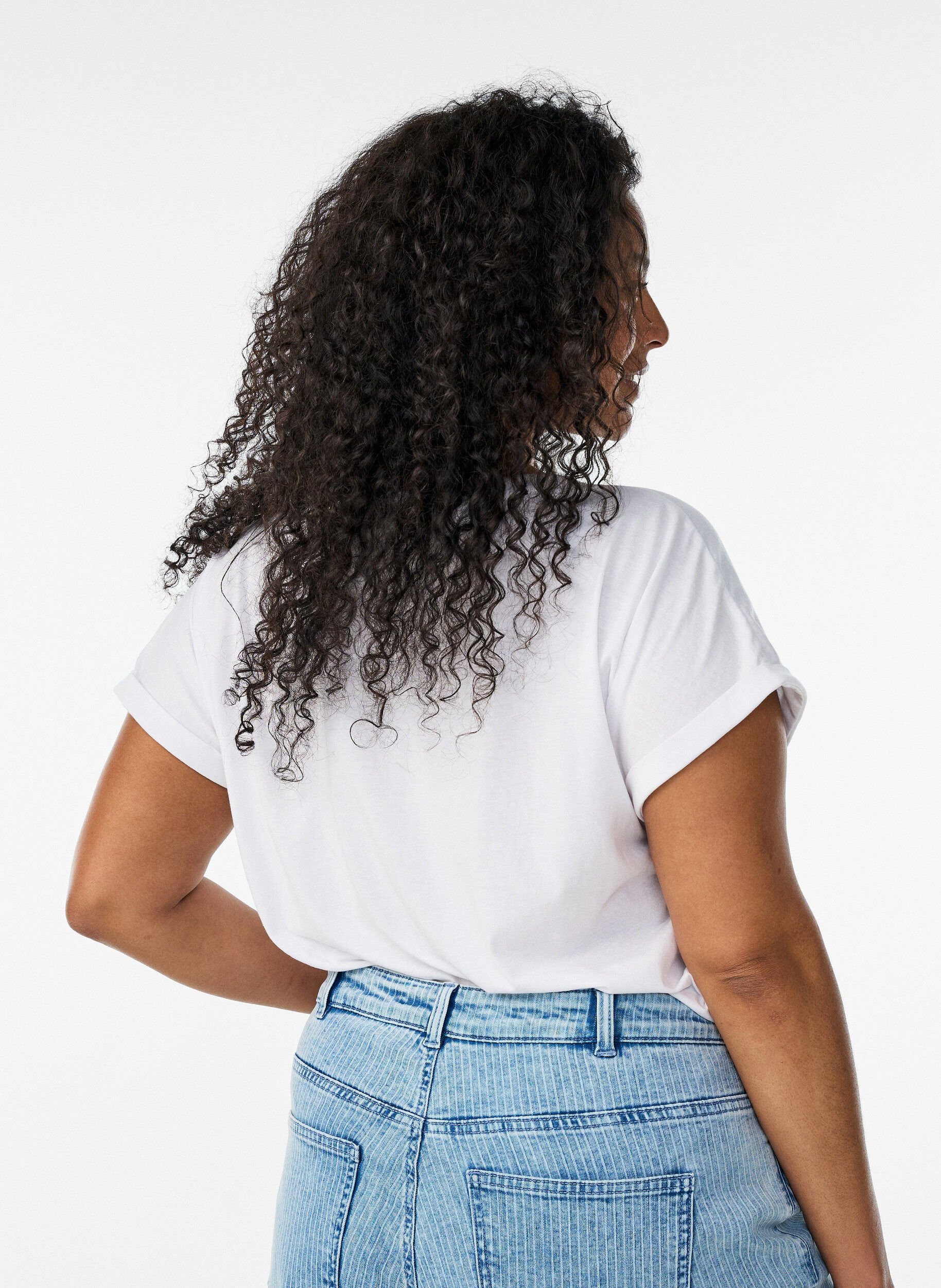 ZizziKoszulka z kr&oacute;tkimi rekawami wykonana z mieszanki bawelny, Biały, Model image number 2