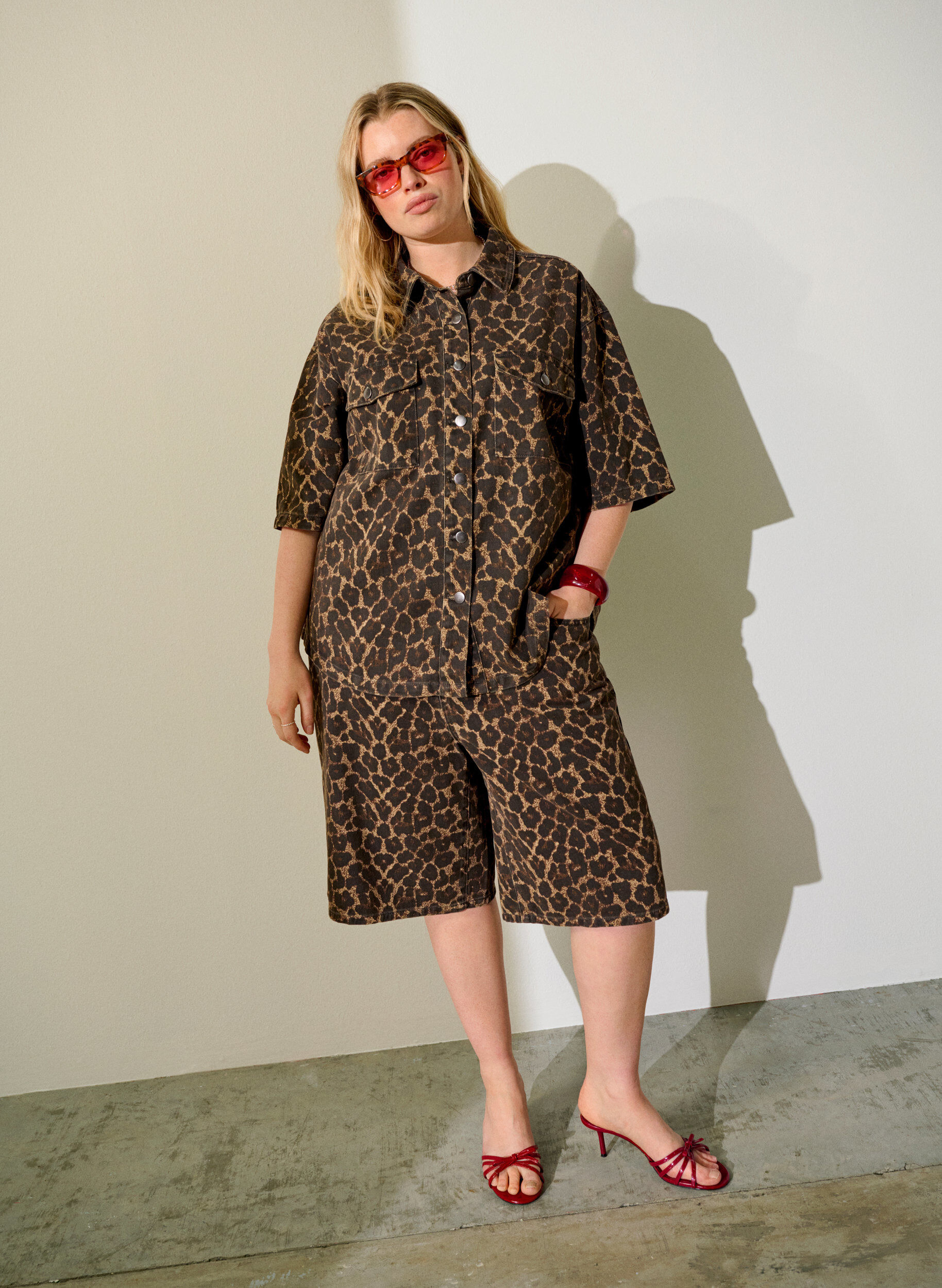 ZizziDzinsowe bermudy w panterke, Brązowy, Image image number 0