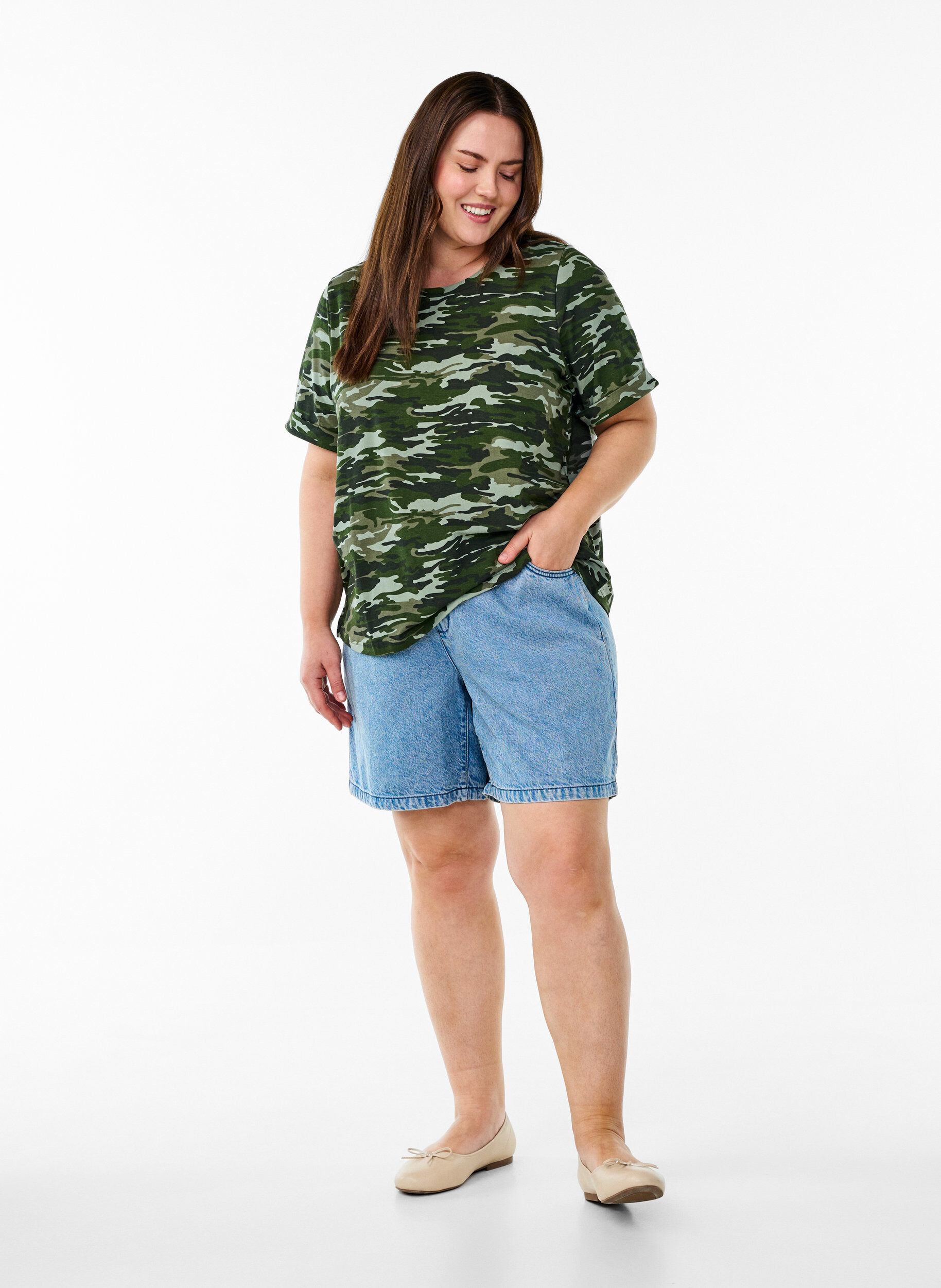 Zizzi Koszulka z okraglym dekoltem i nadrukiem na calej powierzchni, Zielony, Model image number 1