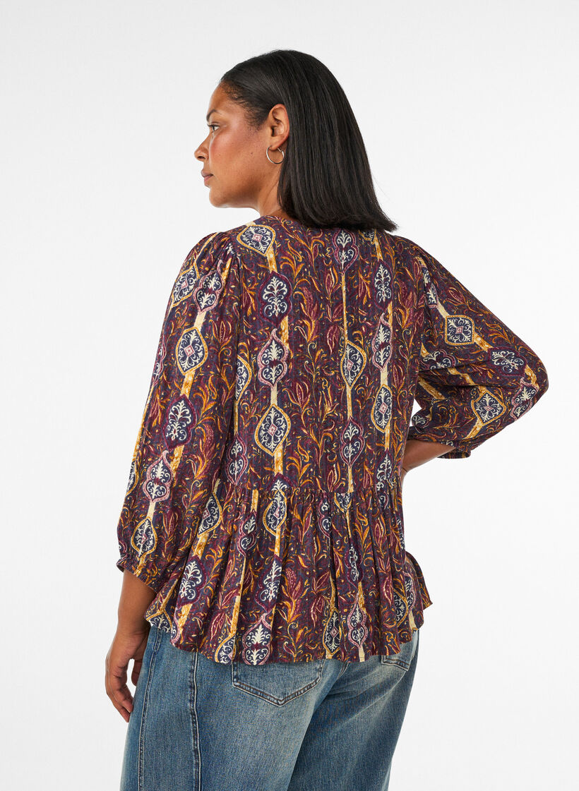 Bluzka z nadrukiem w stylu paisley i koronkowym detalem, Fioletowy, Model image number 2