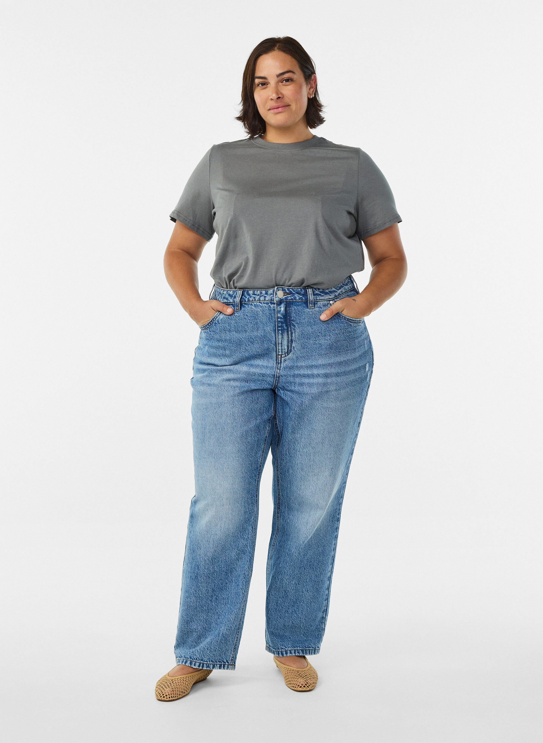 Zizzi Podstawowa koszulka bawelniana z okraglym dekoltem, Szary, Model image number 1