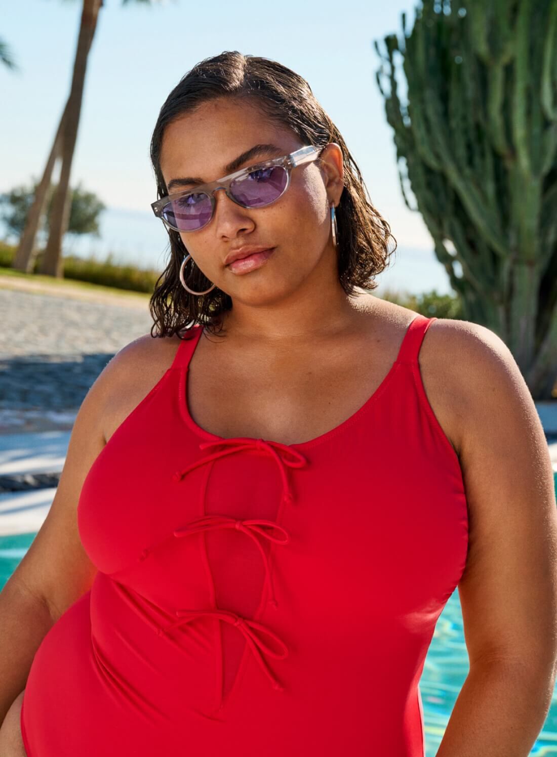 Zizzi Czerwony str&oacute;j kąpielowy z kokardkami, , Model