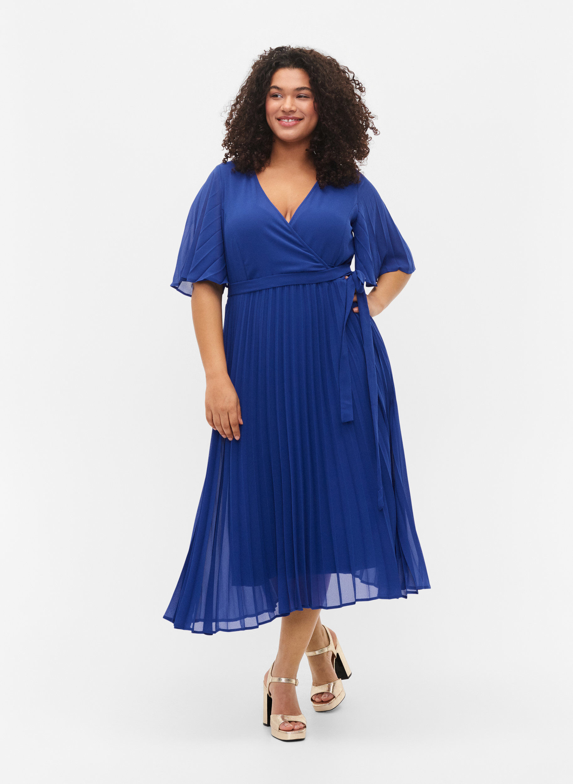 Zizzi Pleated midi dress with short sleeves, Clematis Blue, Model image number 0