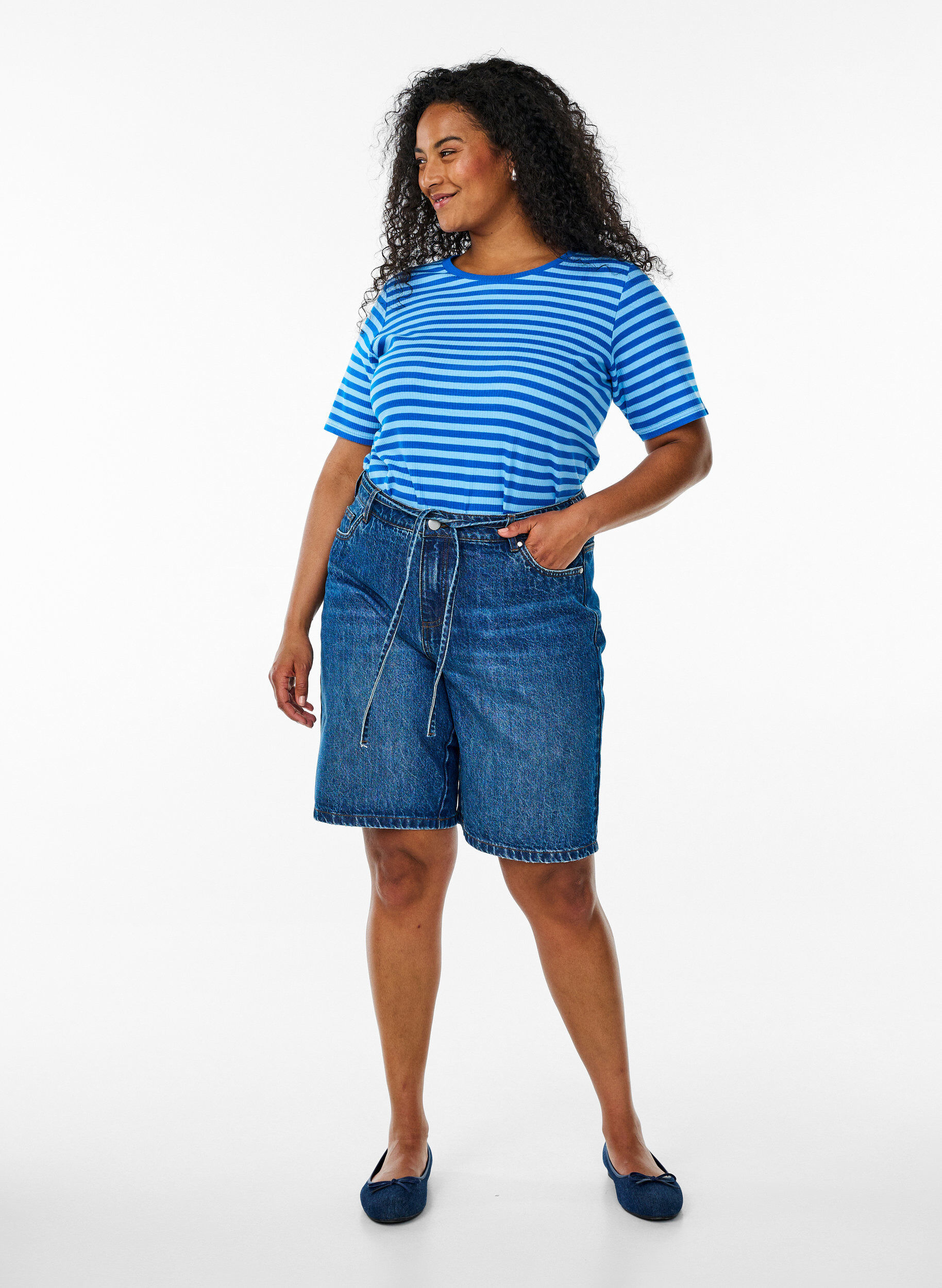 Zizzi T-shirt w paski o prazkowanej fakturze, Niebieskie, Model image number 1