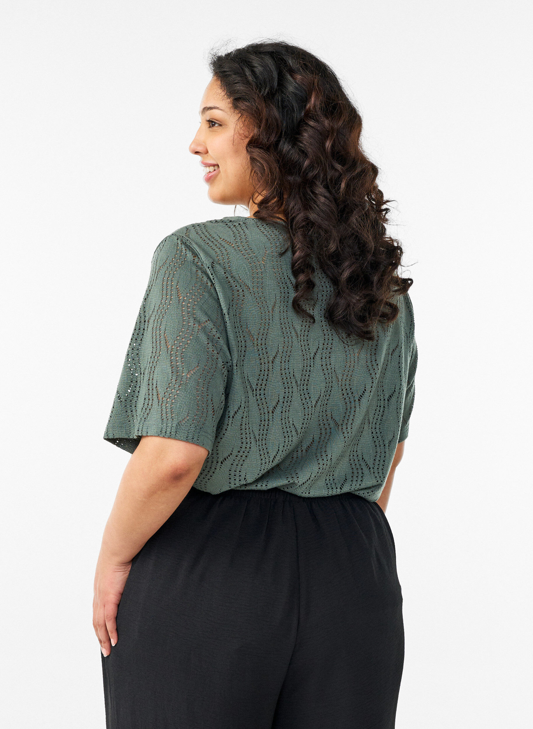 Zizzi Dzersejowa koszulka z azurowym wzorem, Zielony, Model image number 2