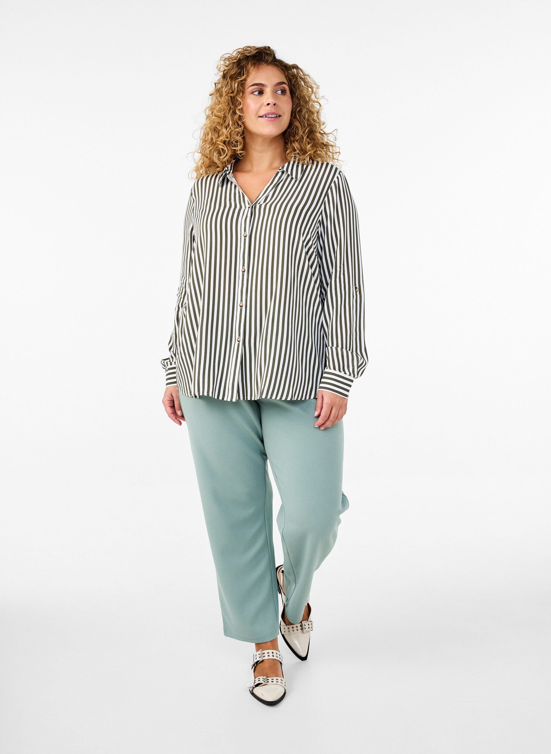 Zizzi FLASH &ndash; spodnie o prostym kroju, Zielony, Model image number 0