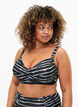 Biustonosz bikini z nadrukiem i fiszbinami, Black White Stripe, Model image number 0