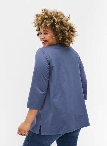 Jednokolorowa bawelniana bluzka z 3/4-length rekawami i rozcieciami, Vintage Indigo, Model image number 1