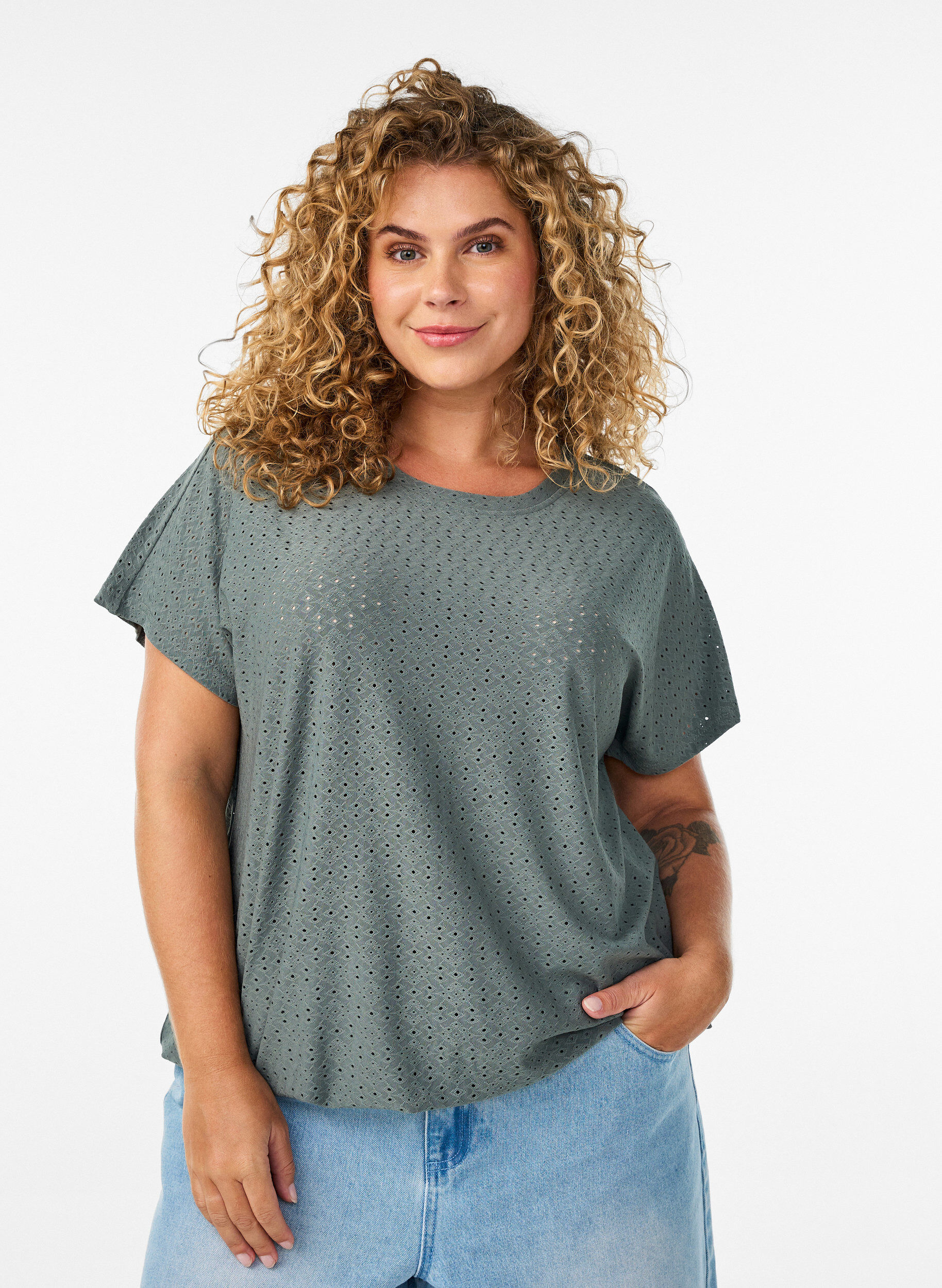 ZizziBluzka z haftem angielskim i bufiastymi rekawami, Zielony, Model image number 0