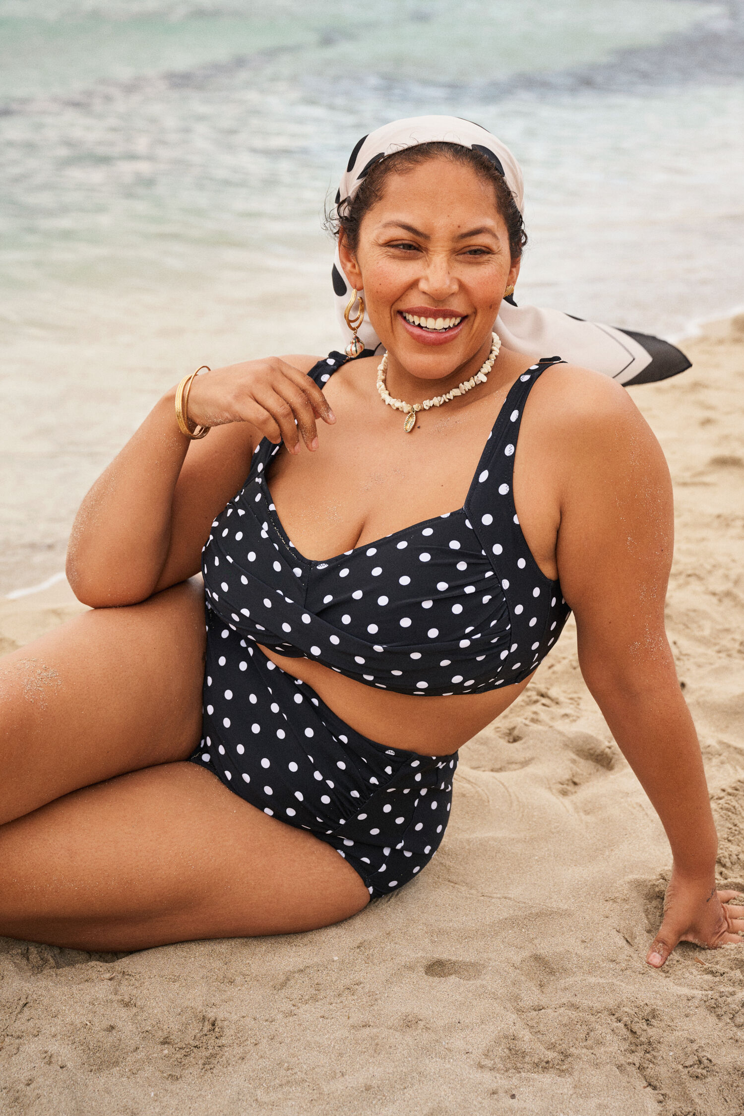 Bikini w kropki, , Model