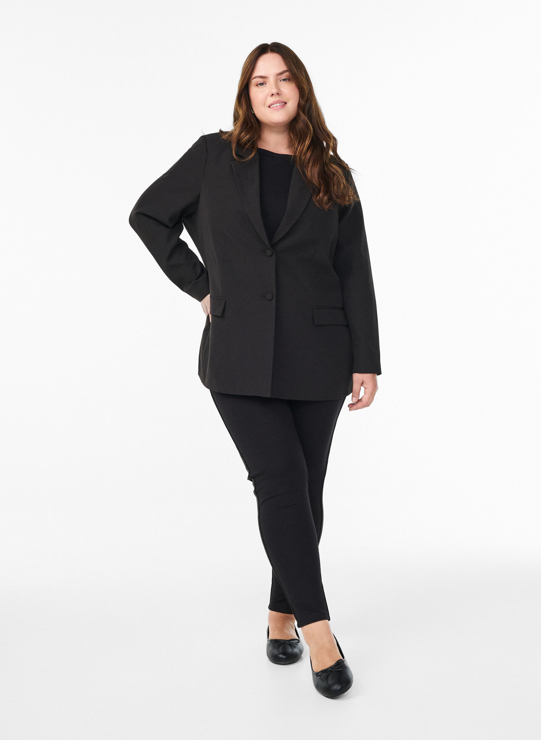 Zizzi Legginsy z brokatowym paskiem i rozcieciami, Czarne, Model image number 1