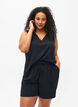 Szorty z kieszeniami i elastycznym paskiem, Czarne, Model image number 0