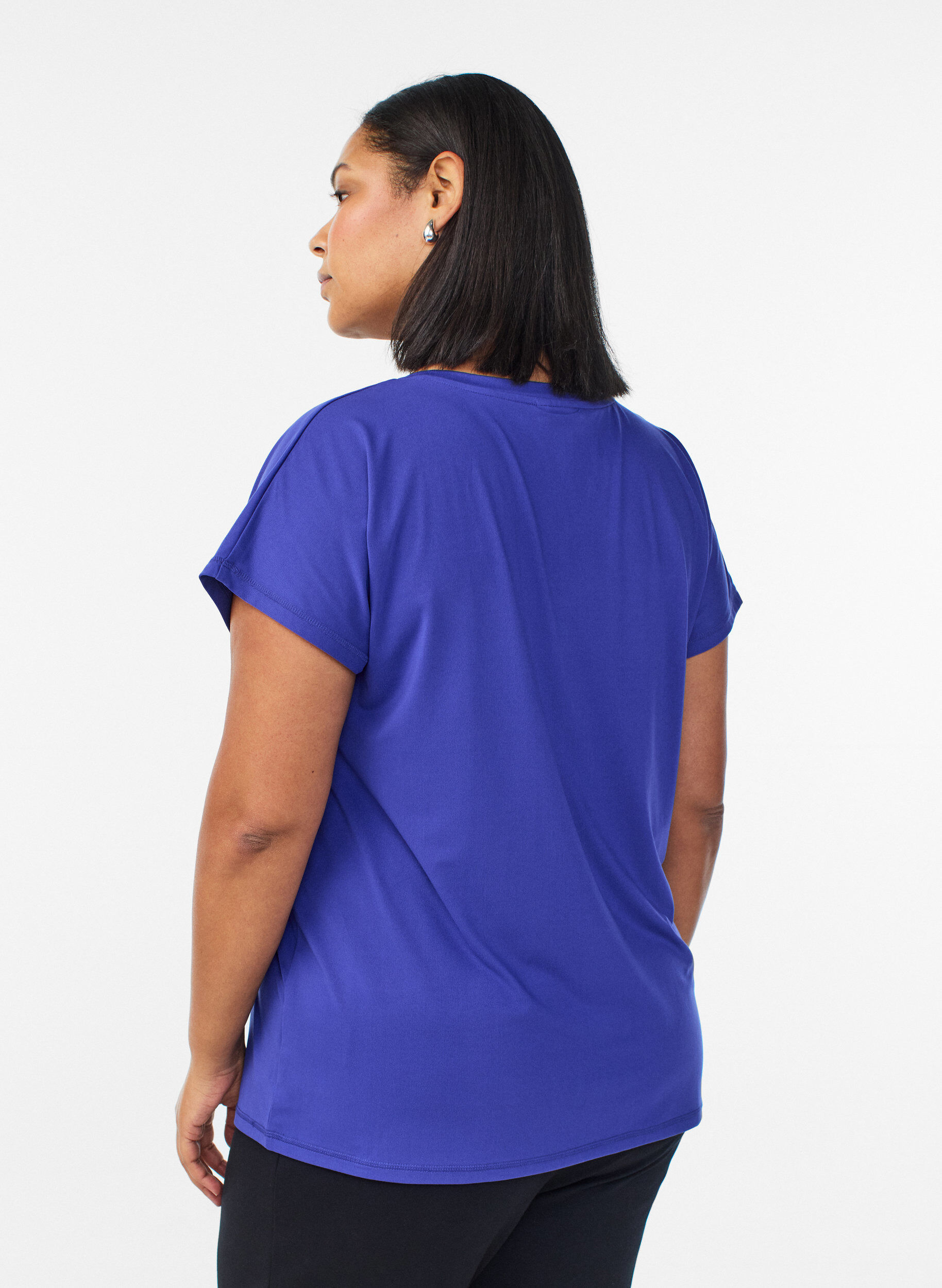 Zizzi Luzna koszulka treningowa z dekoltem w szpic, Fioletowy, Model image number 2