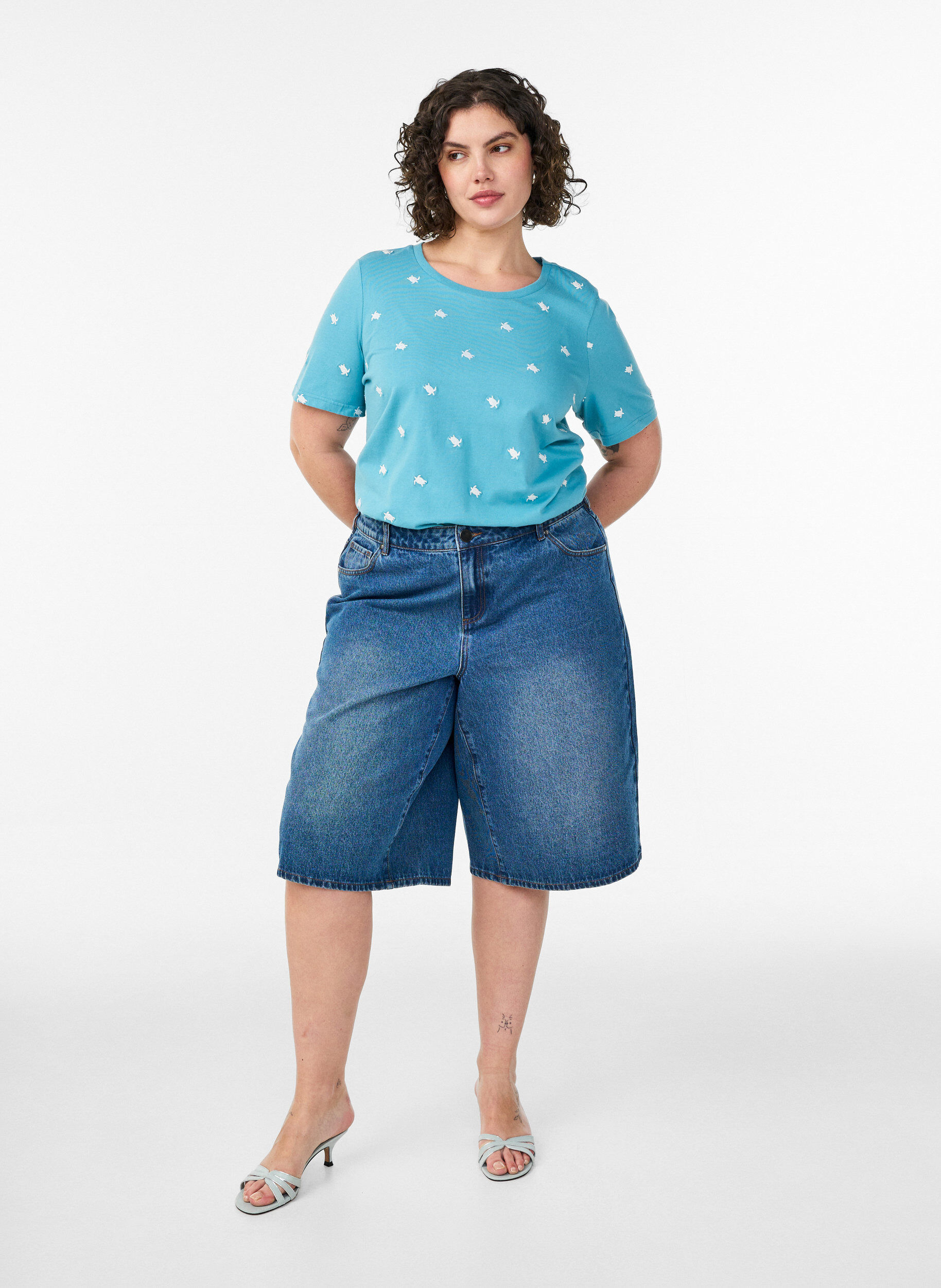 ZizziKoszulka z bawelny organicznej z haftowanymi motywami, Niebieskie, Model image number 1