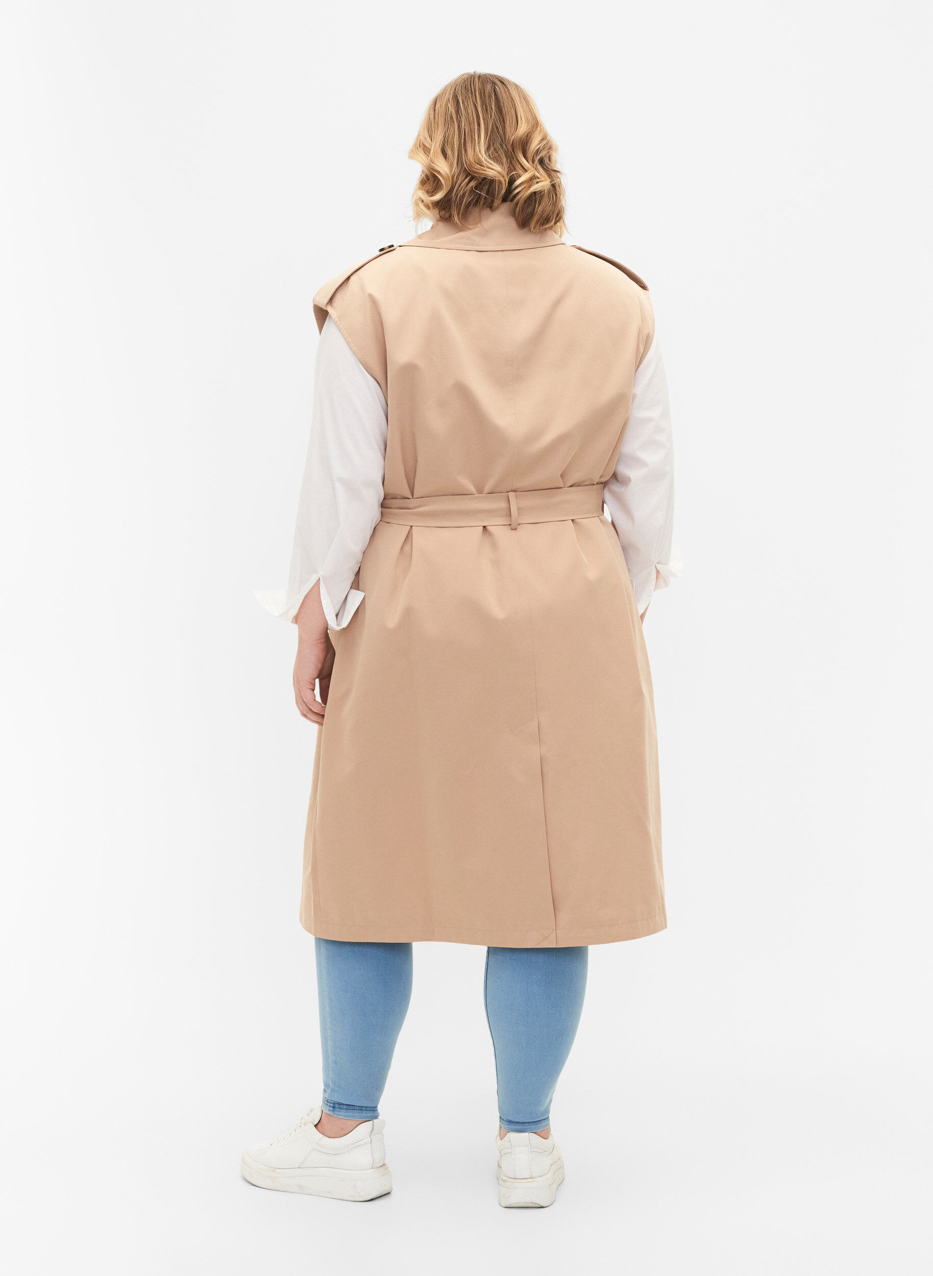 Zizzi Dluga kamizelka z paskiem, Nomad, Model image number 1