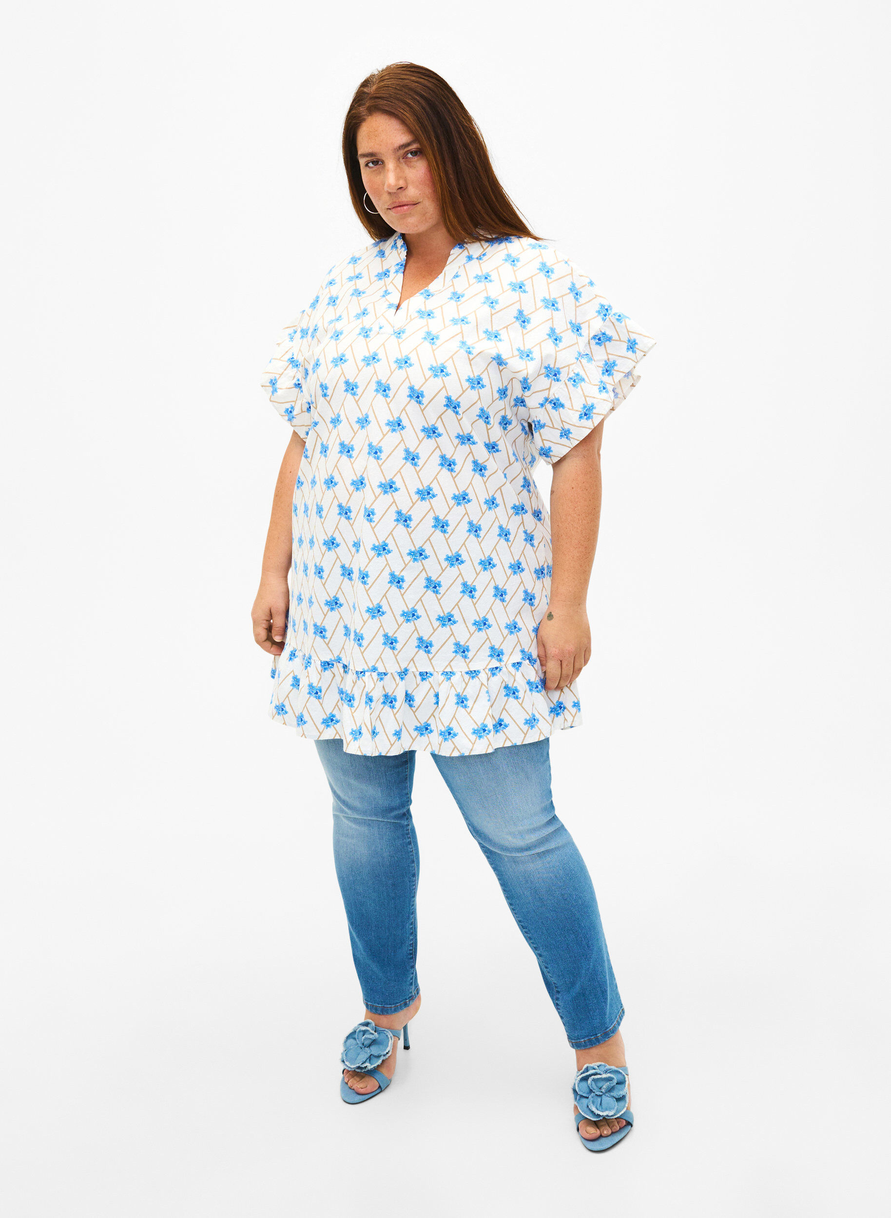 Zizzi Bawelniana tunika w kwiaty, Snow White Flower, Model image number 2