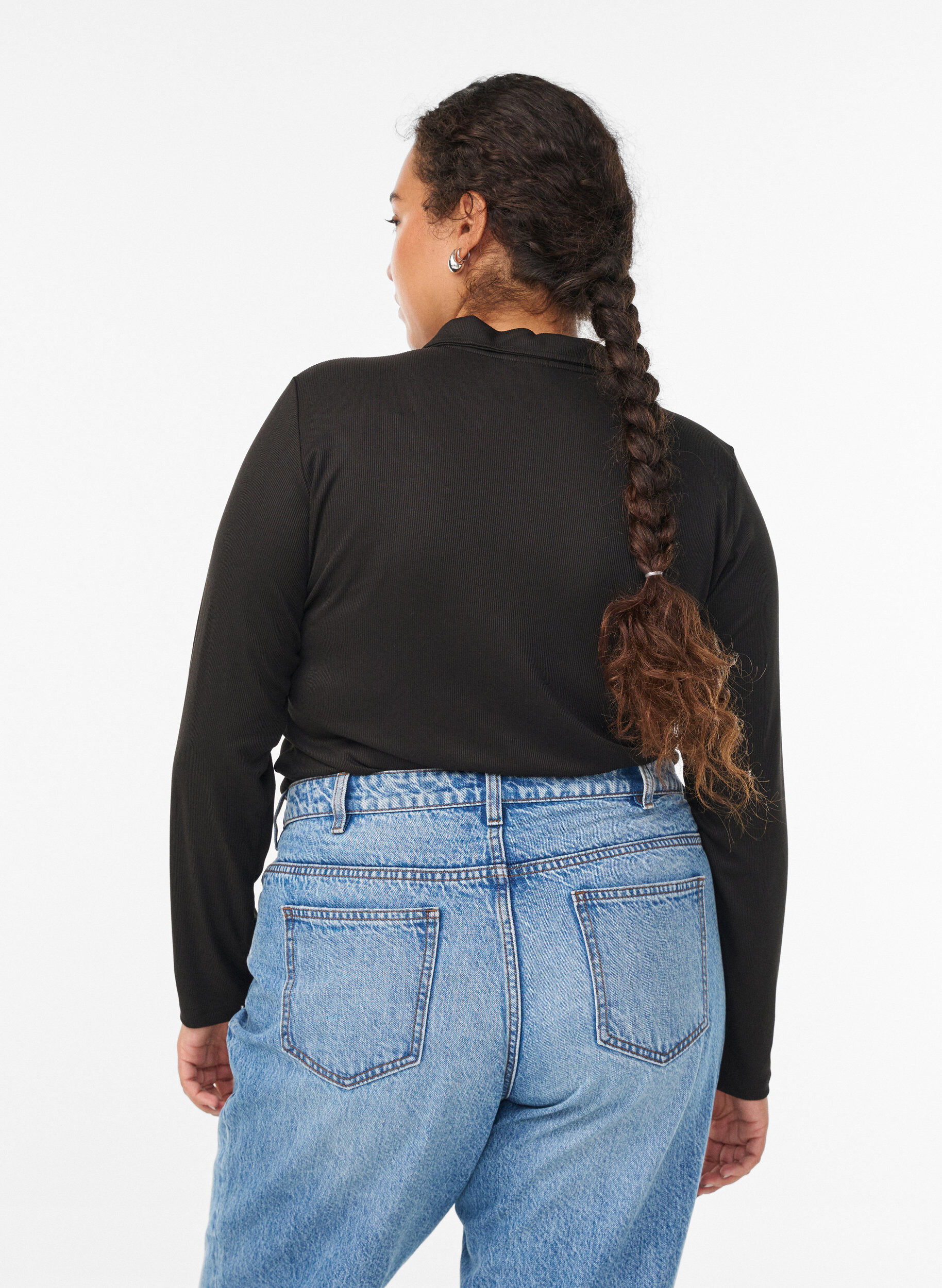 Zizzi Koszula polo z miekkiej, prazkowanej dzianiny z dlugim rekawem, Czarne, Model image number 2