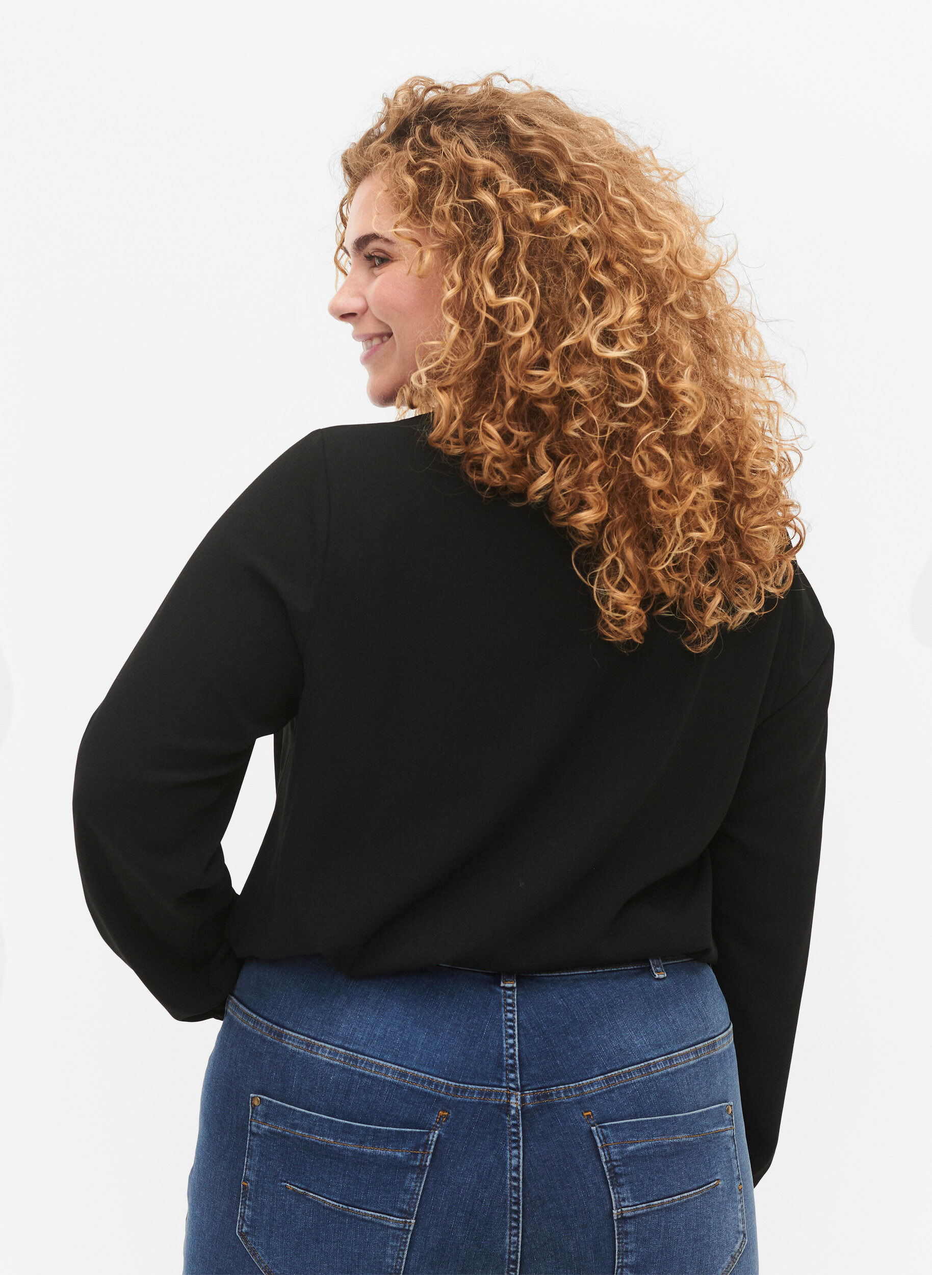 Zizzi Bluzka z dekoltem w szpic i koronkowym wykonczeniem, Black, Model image number 1