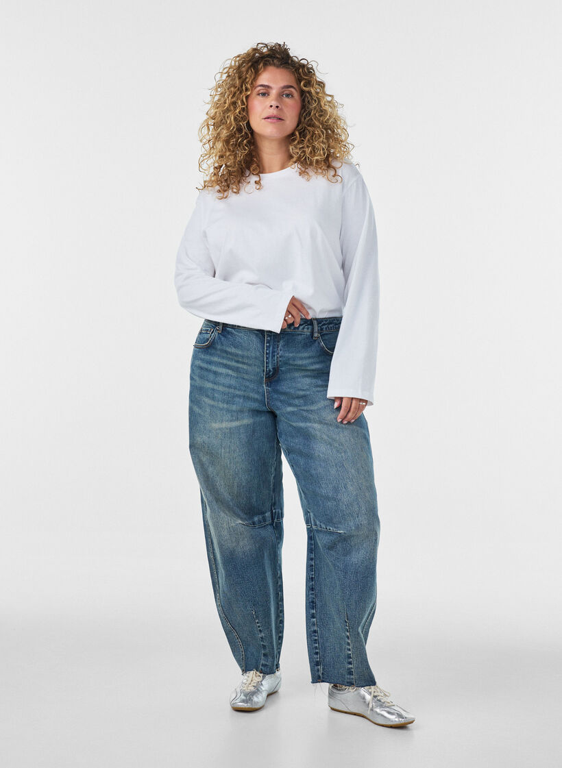 Jeansy typu barrel z przetartym wykonczeniem, Niebieskie, Model