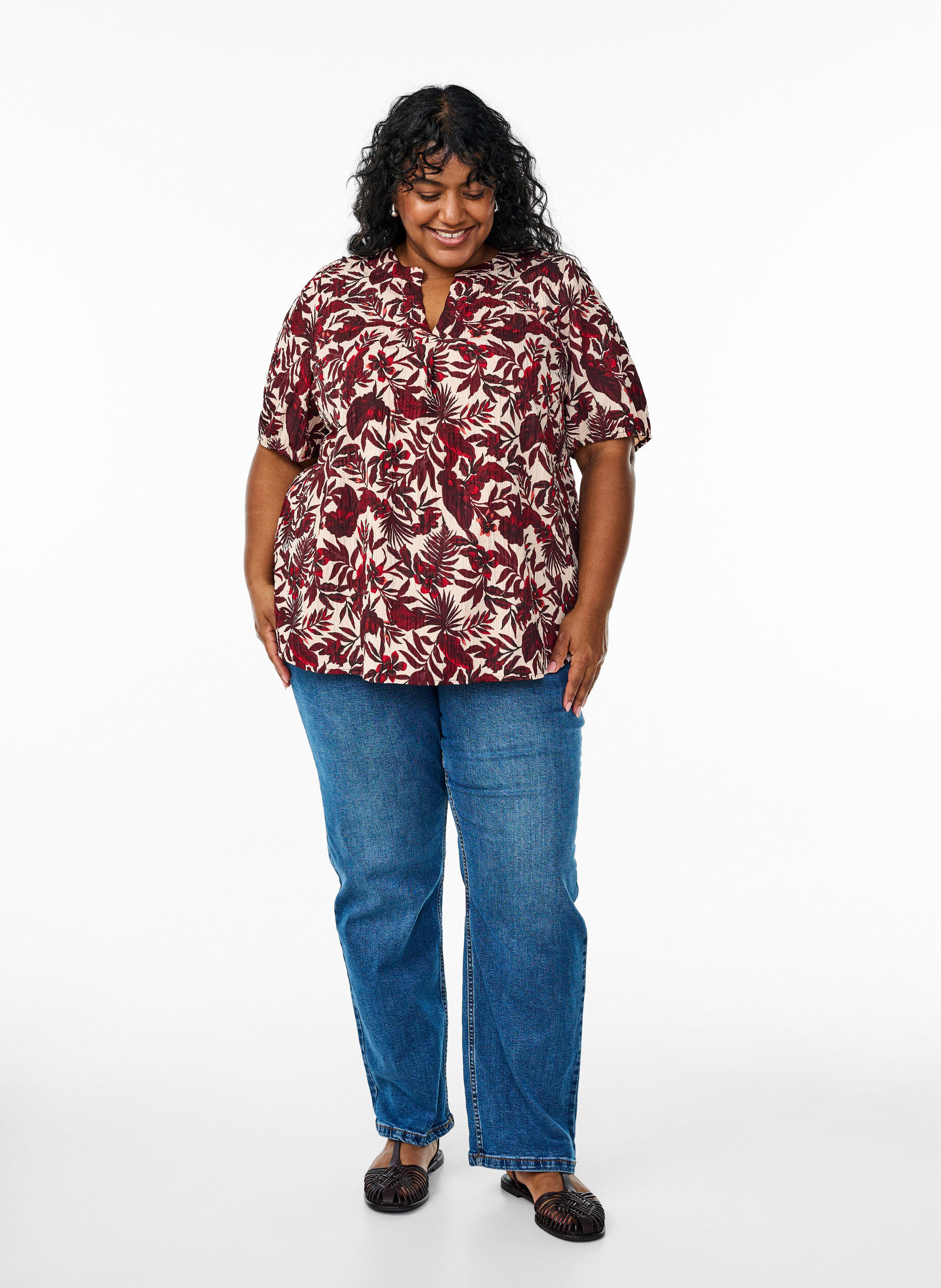 Zizzi Bluzka z kwiatowym wzorem i kr&oacute;tkimi rekawami, Czerwony, Model image number 1