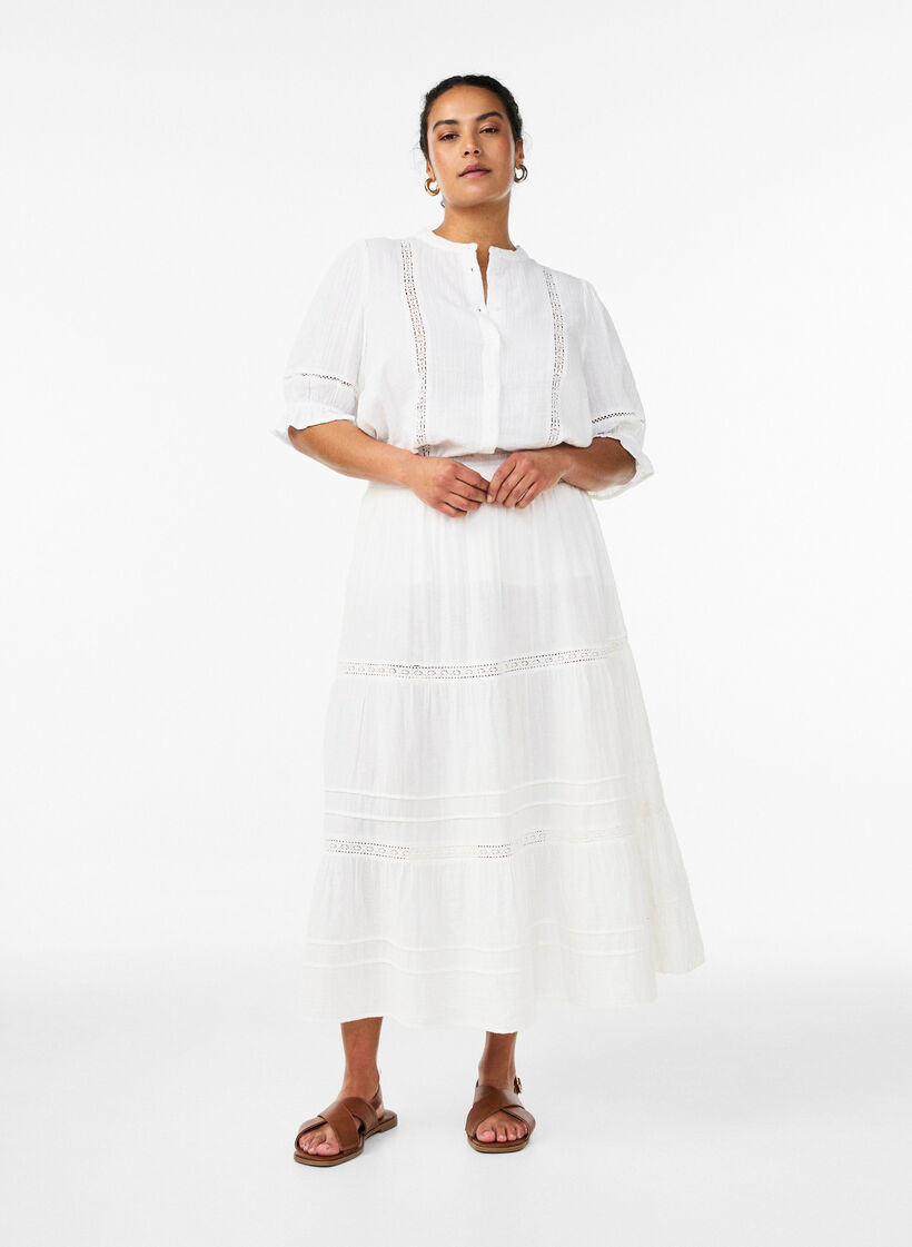 Sp&oacute;dniczka midi w kroju A z bawelnianej muslinowej tkaniny z koronkowym pasem, Biały, Model image number 0