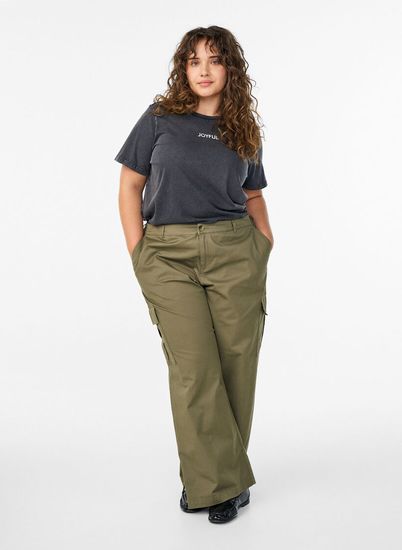 Koszulka z bawelna organiczna z nadrukiem na plecach, Ciemnoszary, Model image number 1