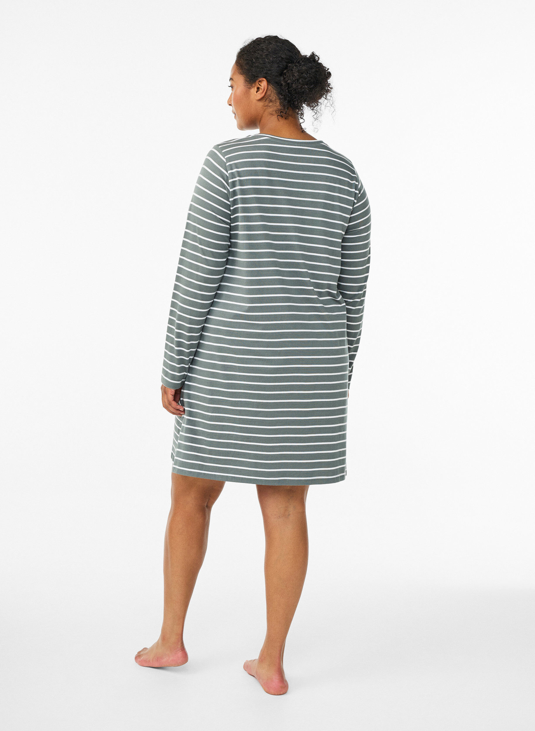 Zizzi Koszula nocna w paski z bawelny organicznej, Zielony, Model image number 2