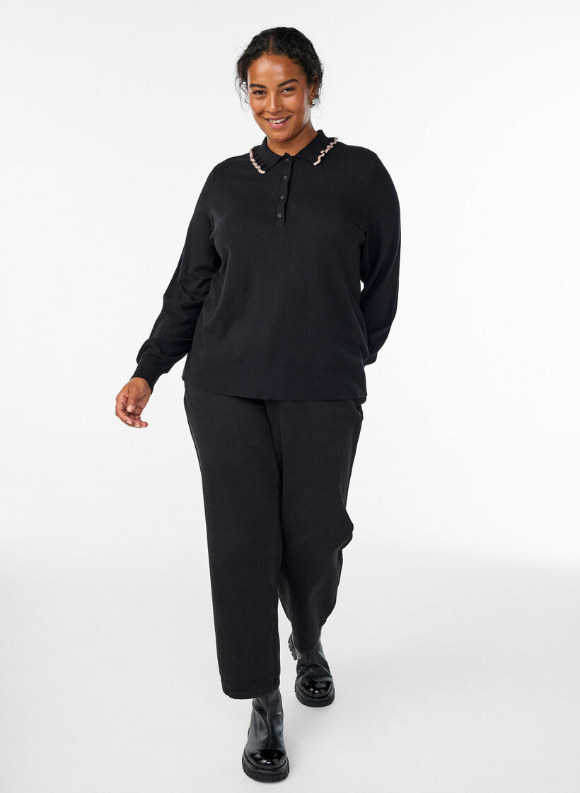 Bluzka dzianinowa z marszczonym kolnierzykiem polo, Czarne, Model image number 1