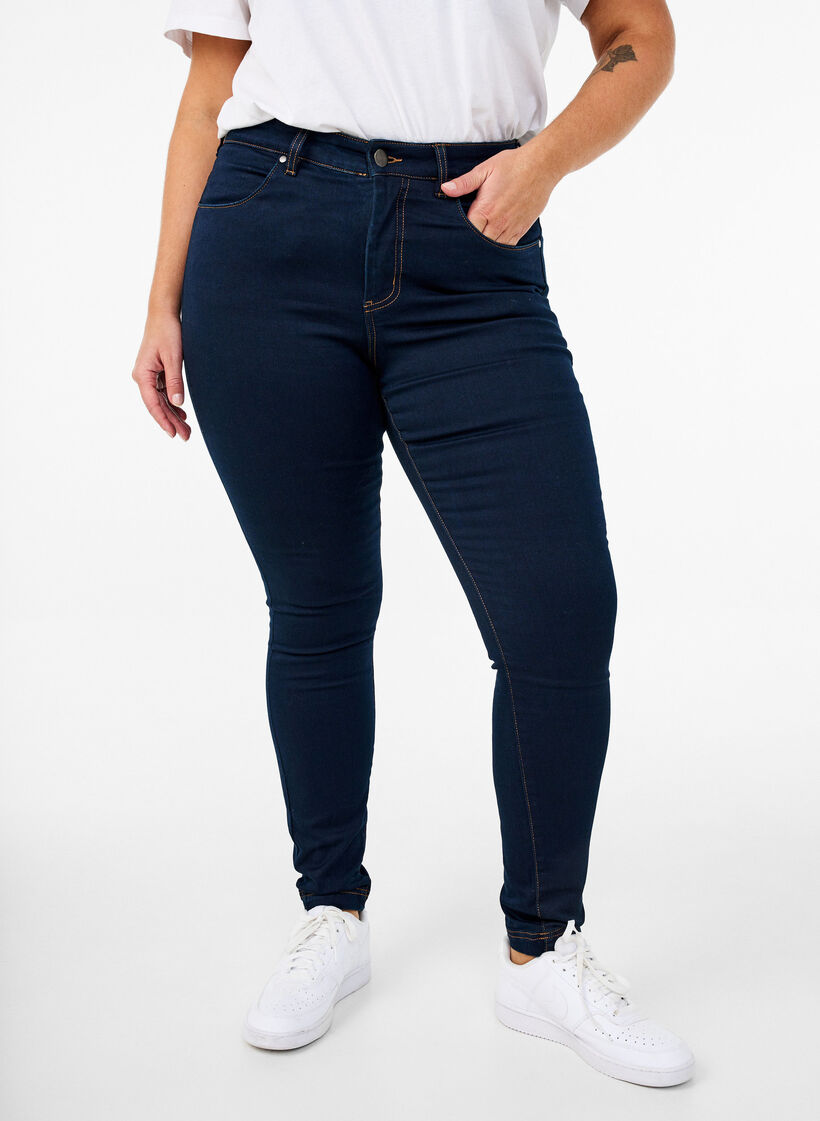 Super waskie jeansy Amy z wysokim stanem, Unwashed, Model image number 2