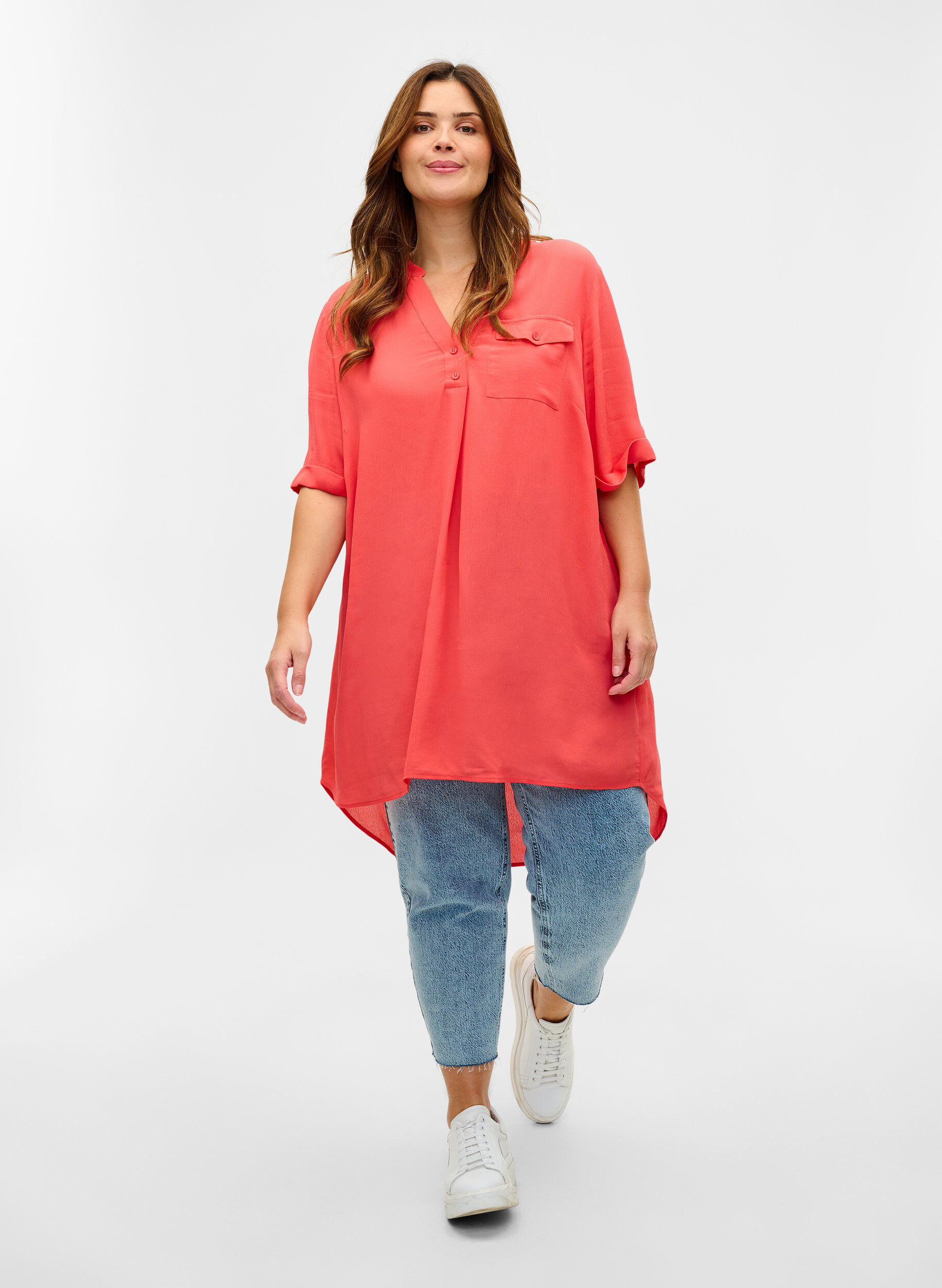 Zizzi Viscose tunic with short sleeves, Hot Coral, Model image number 2