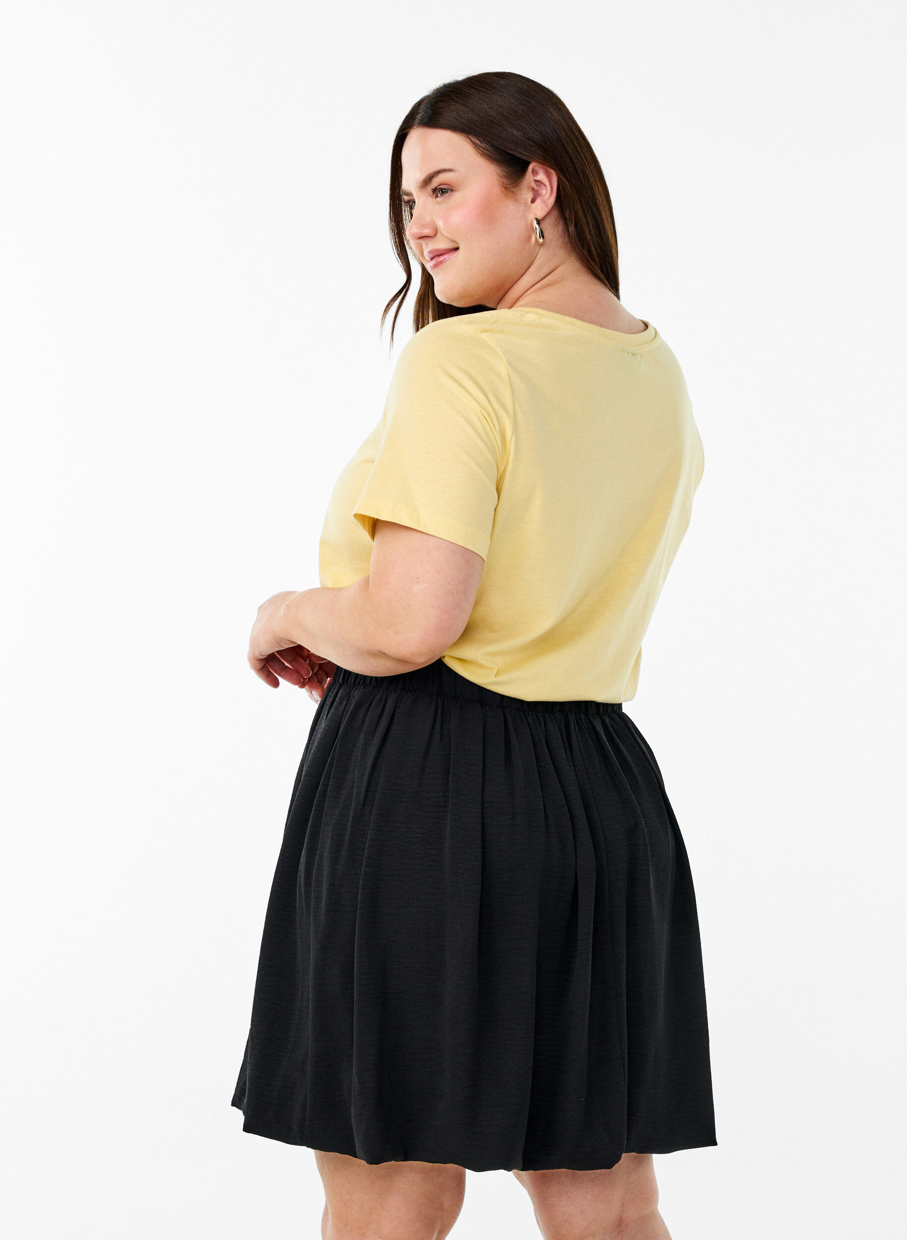 Zizzi T-shirt z kr&oacute;tkim rekawem i dekoltem w szpic, Ż&oacute;łty, Model image number 2