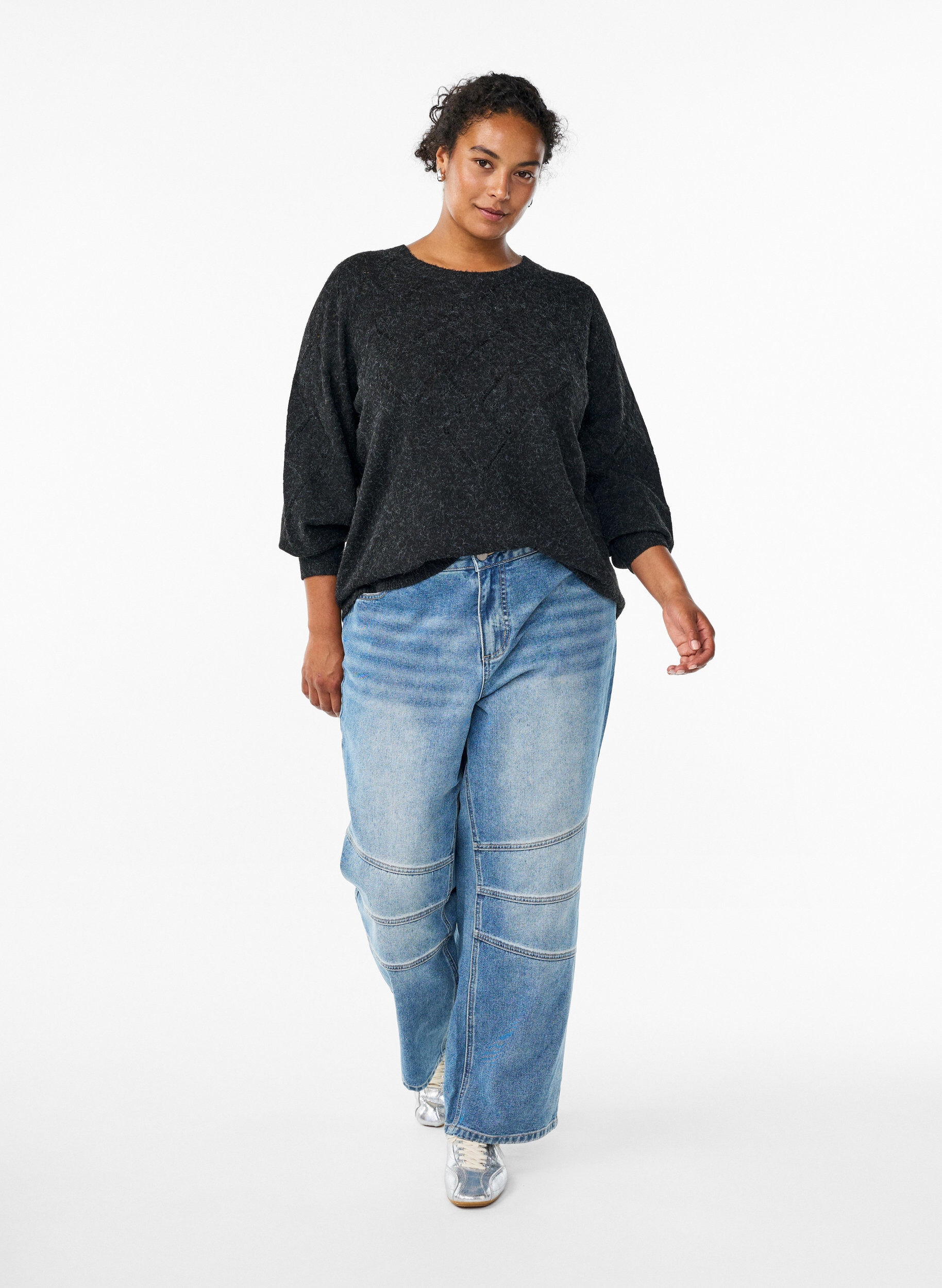 Zizzi Dzianinowy top z azurowym wzorem i bufiastymi rekawami, Ciemnoszary, Model image number 1