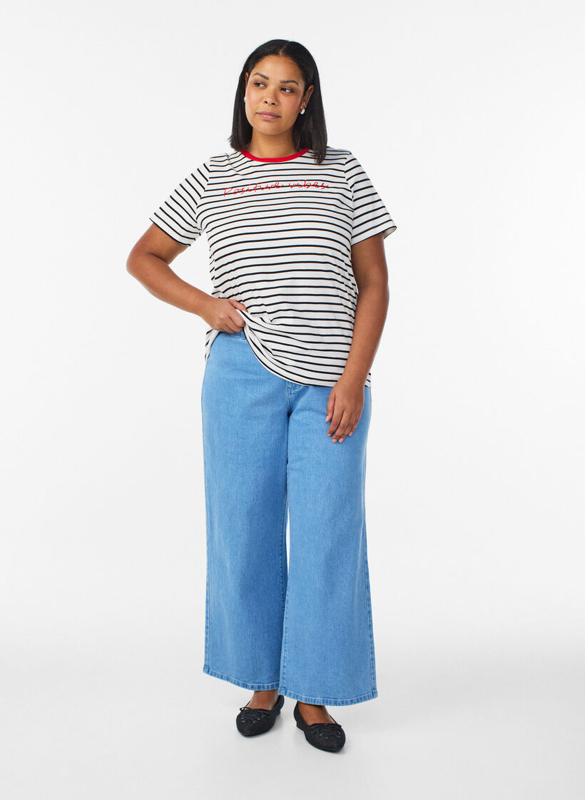 Koszulka z bawelny z nadrukiem w paski i haftowanym tekstem, Biały, Model image number 1