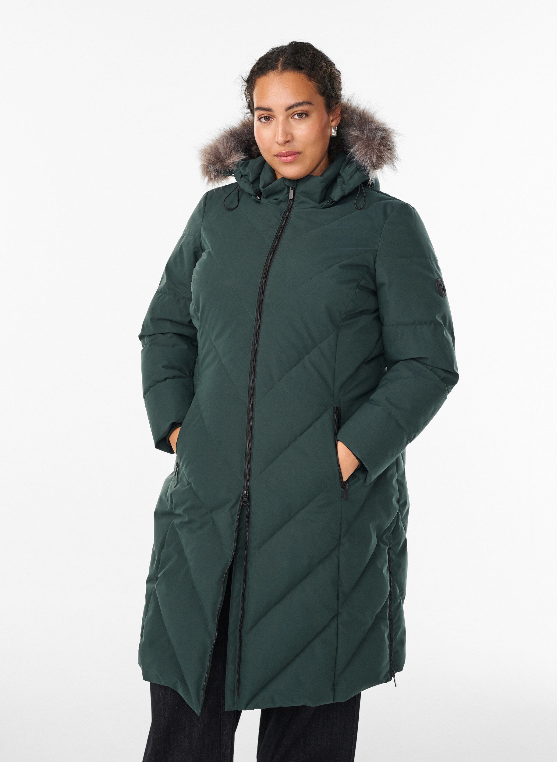 ZizziDlugi plaszcz zimowy z zapieciem na haczyki i kolnierzem ze sztucznego futra, Zielony, Model image number 0