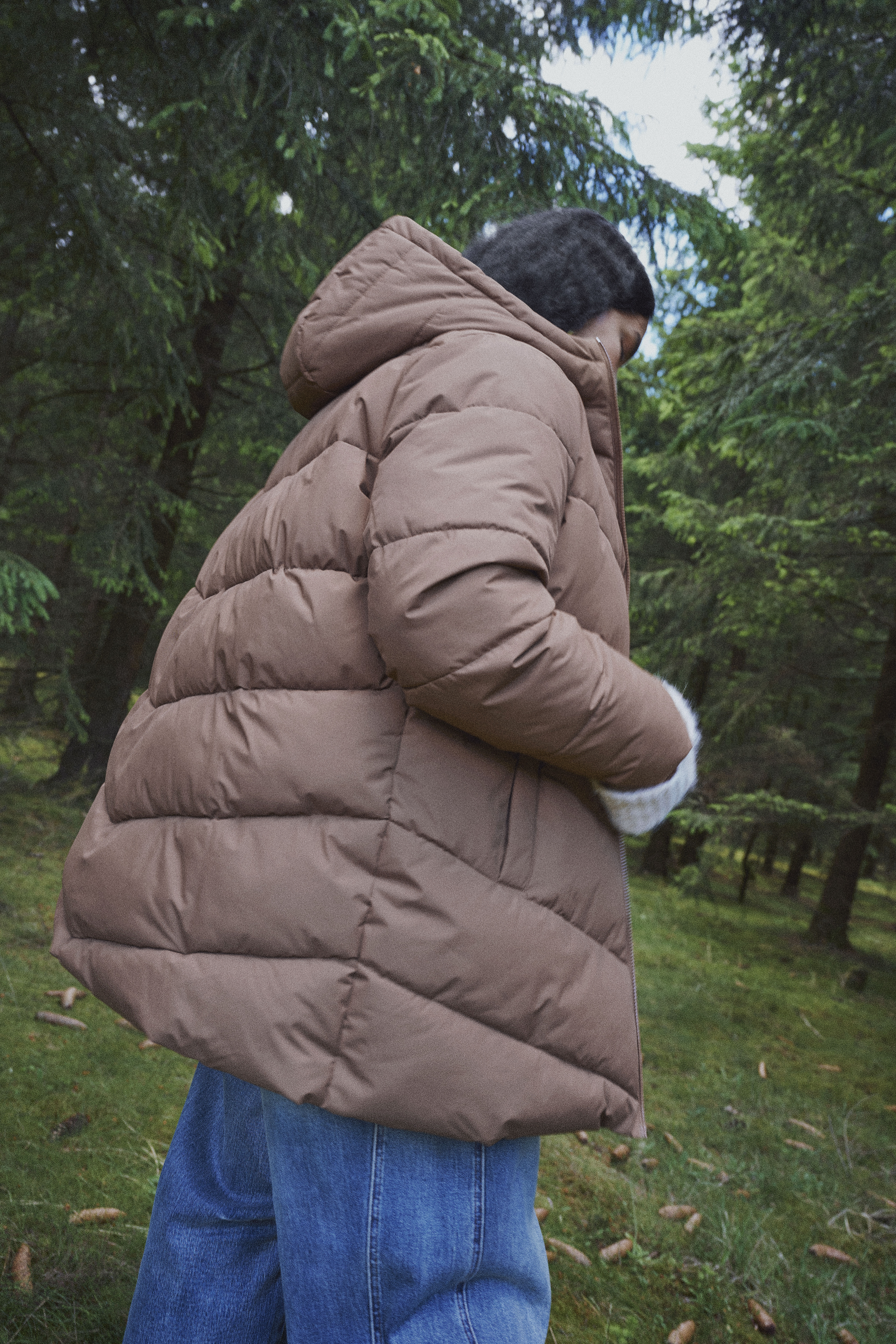 Naturalny, ciepły styl na co dzień, , Model
