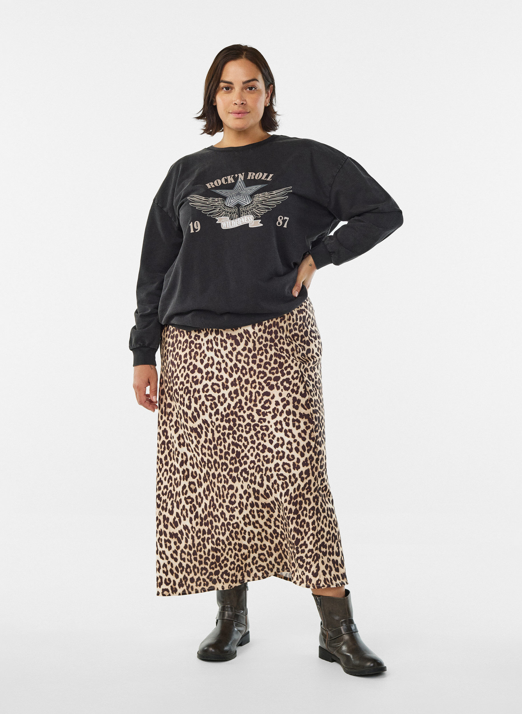 Satynowa sp&oacute;dnica midi, Brązowy, Model