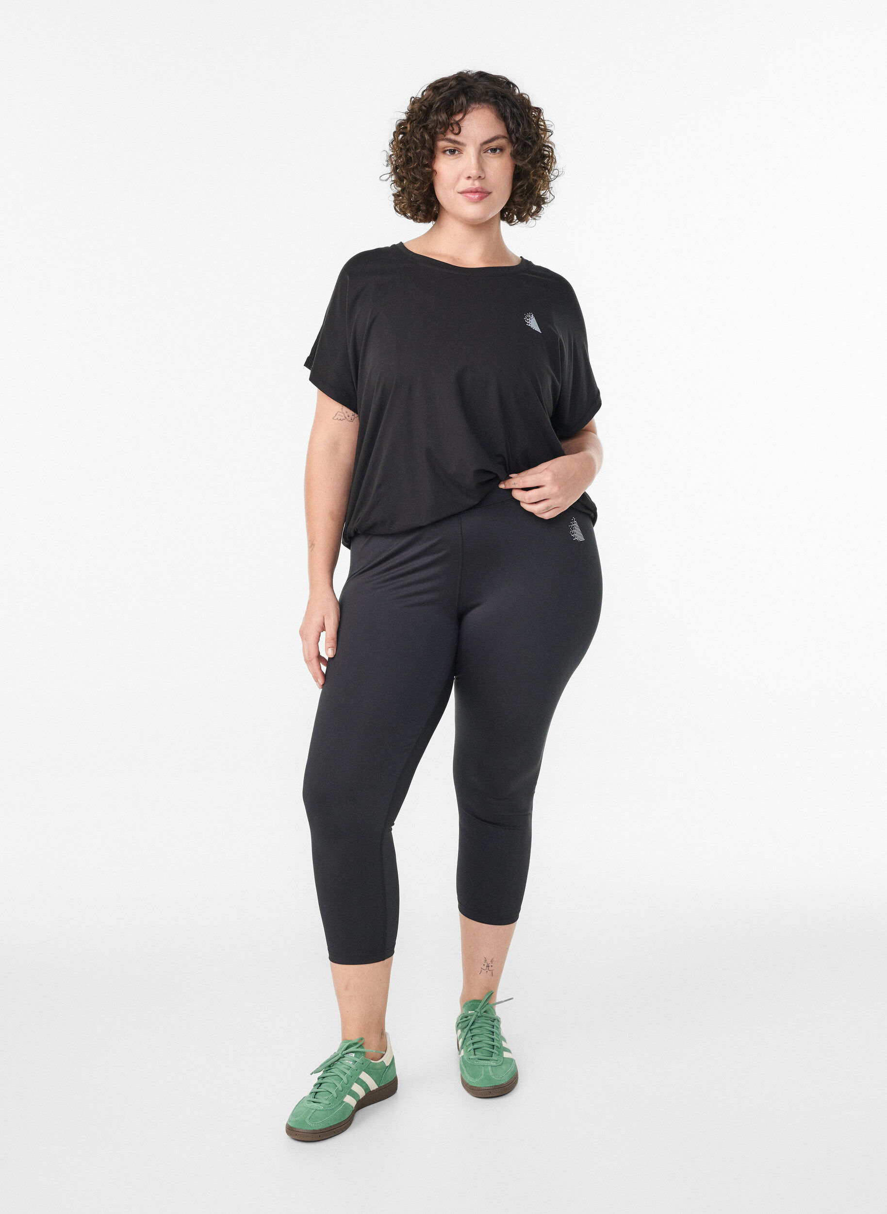 ZizziTreningowe spodnie capri o obcislym kroju, Czarne, Model image number 1