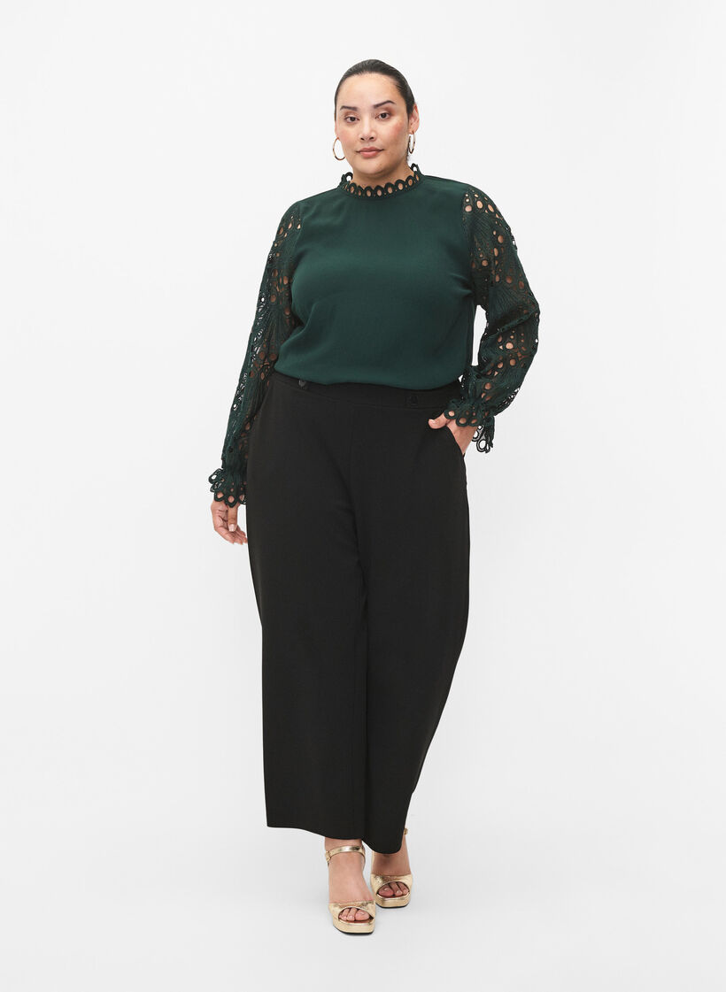 Wiskozowa bluzka z szydelkowymi rekawami, Scarab, Model image number 2