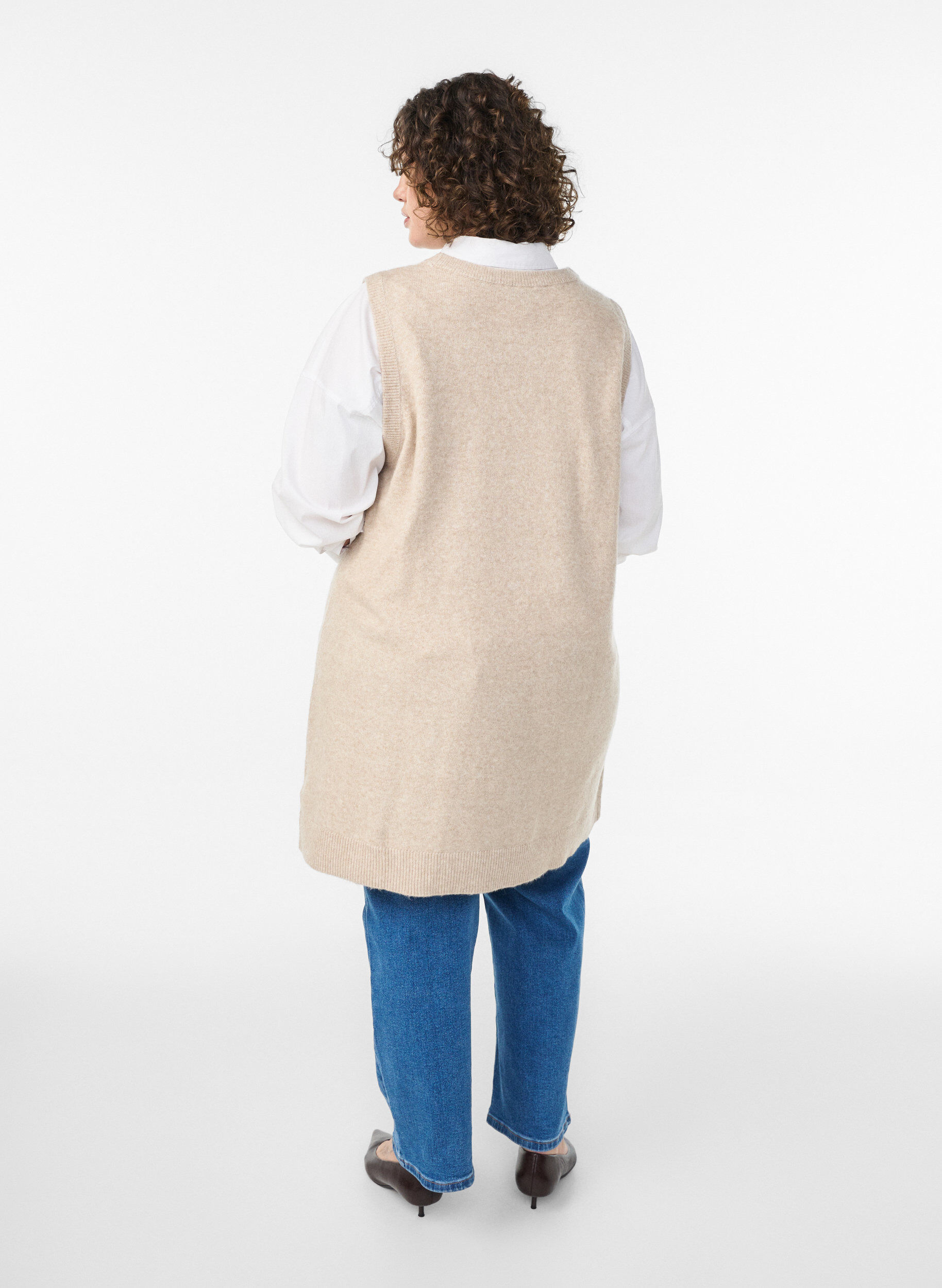 ZizziKr&oacute;tkiej, bezrekawnej sukienki dzianej, Beżowy, Model image number 2