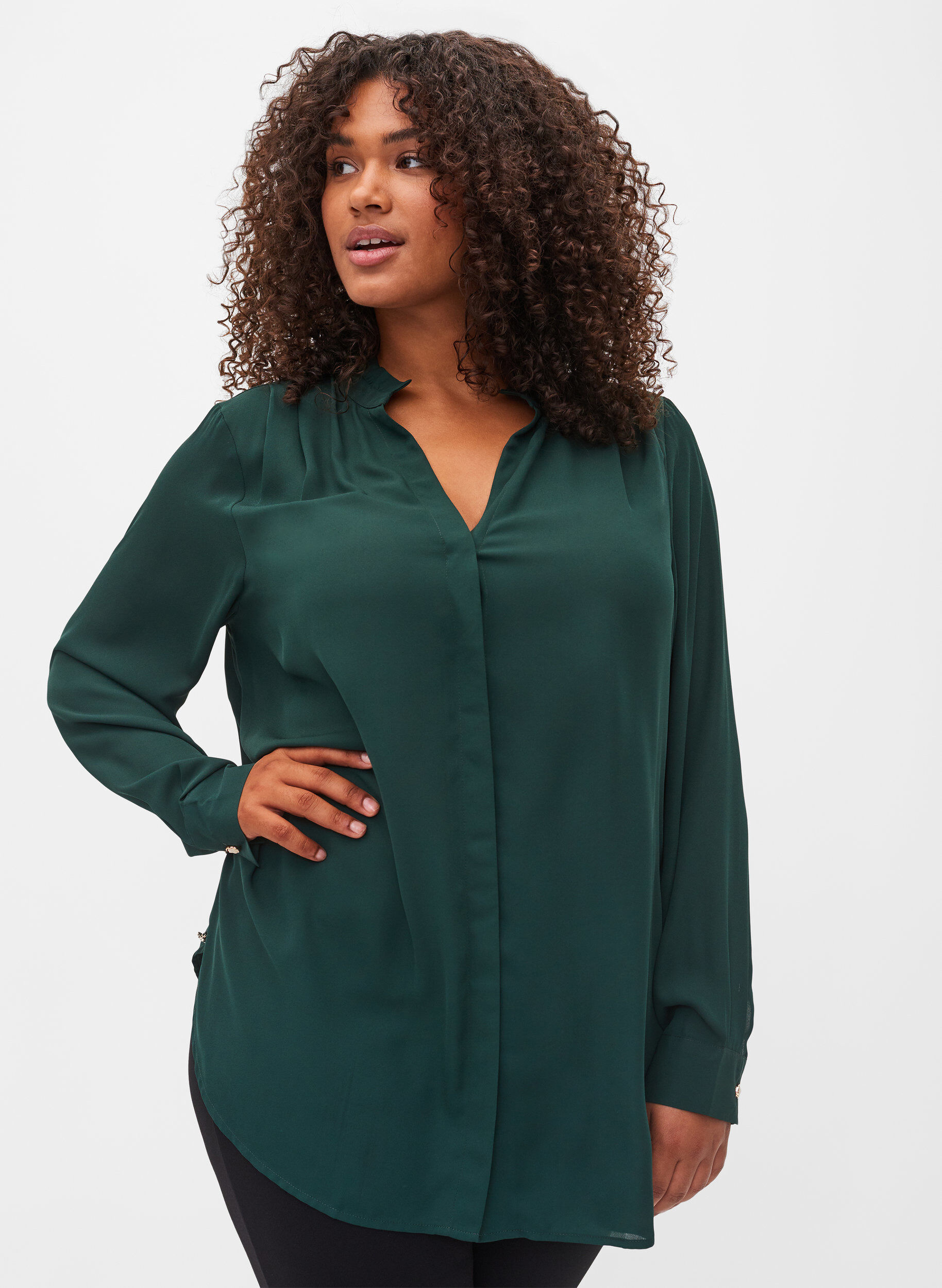 Zizzi Long sleeve shirt with ruffle collar, Scarab, Model image number 0