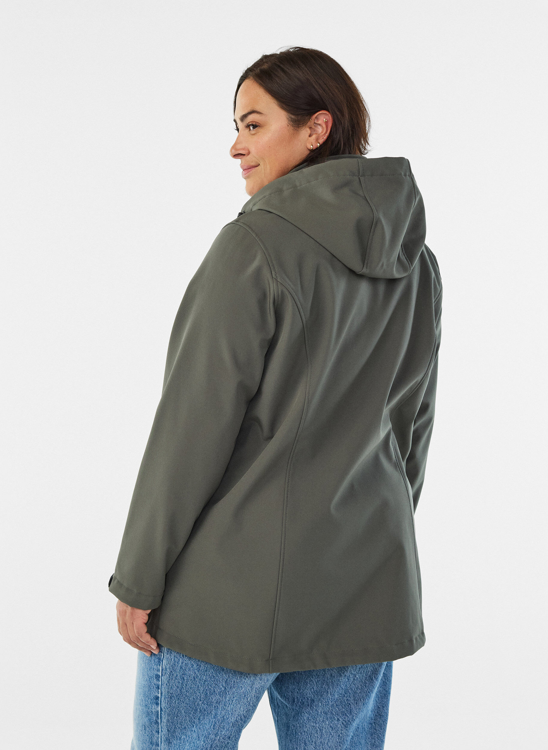 Zizzi Kr&oacute;tka kurtka softshell z odpinanym kapturem, Ciemnoszary, Model image number 2