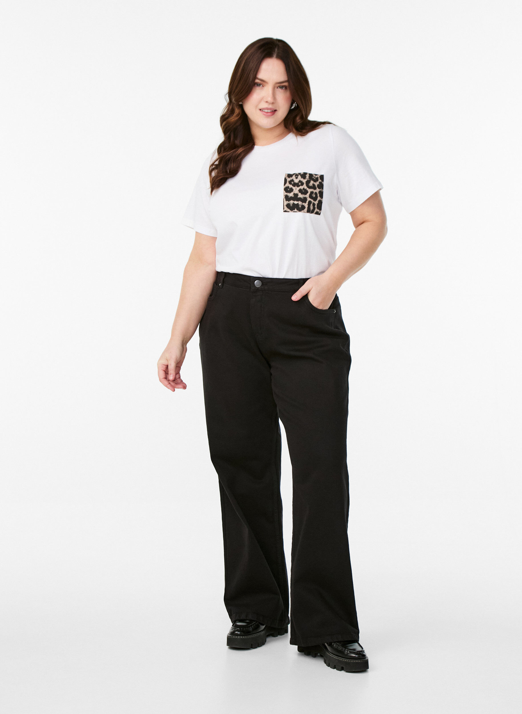 Zizzi Koszulka z kieszenia na klatce piersiowej, Biały, Model image number 1