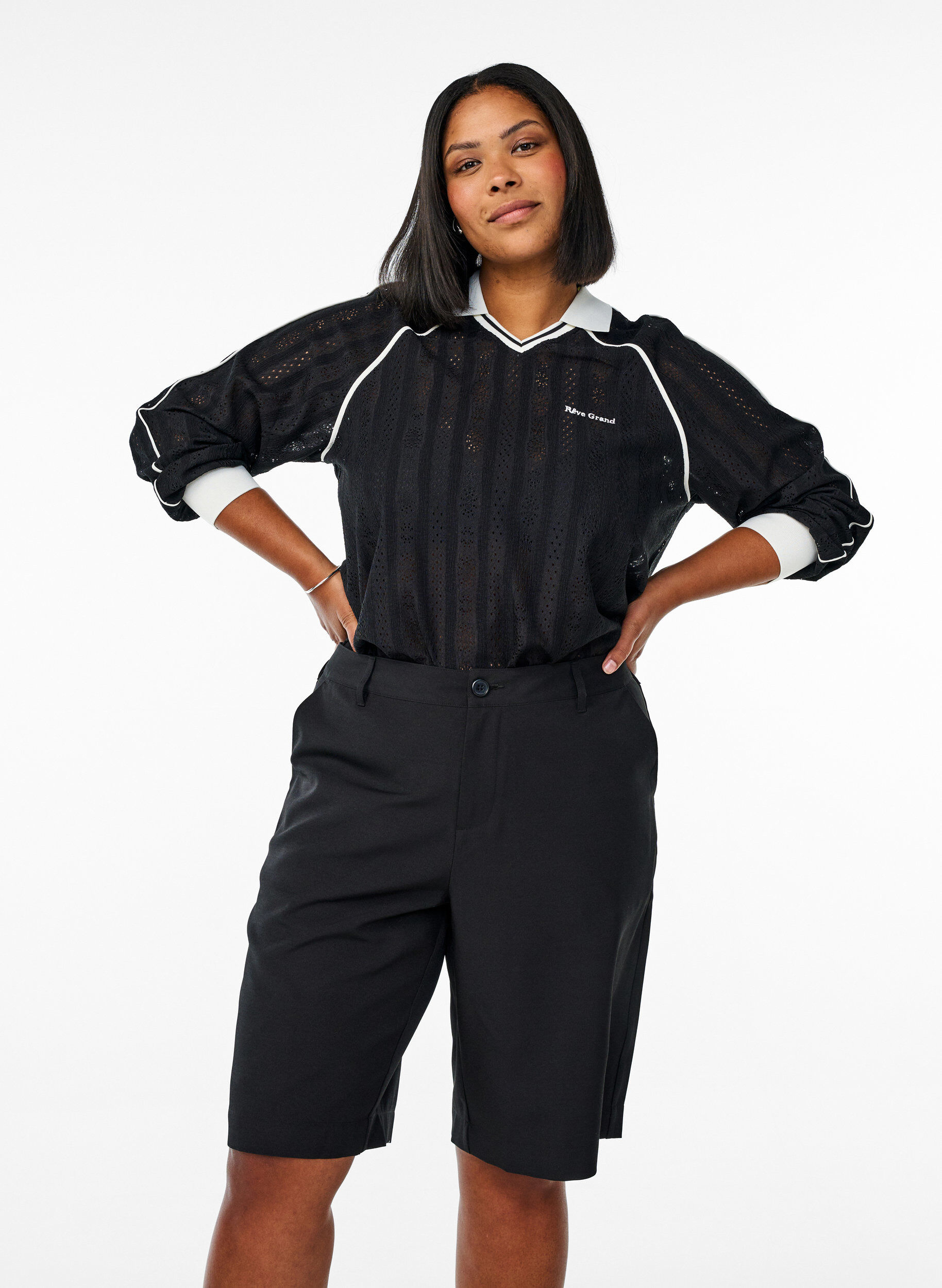 Bermudy z wysokim stanem, Czarne, Model