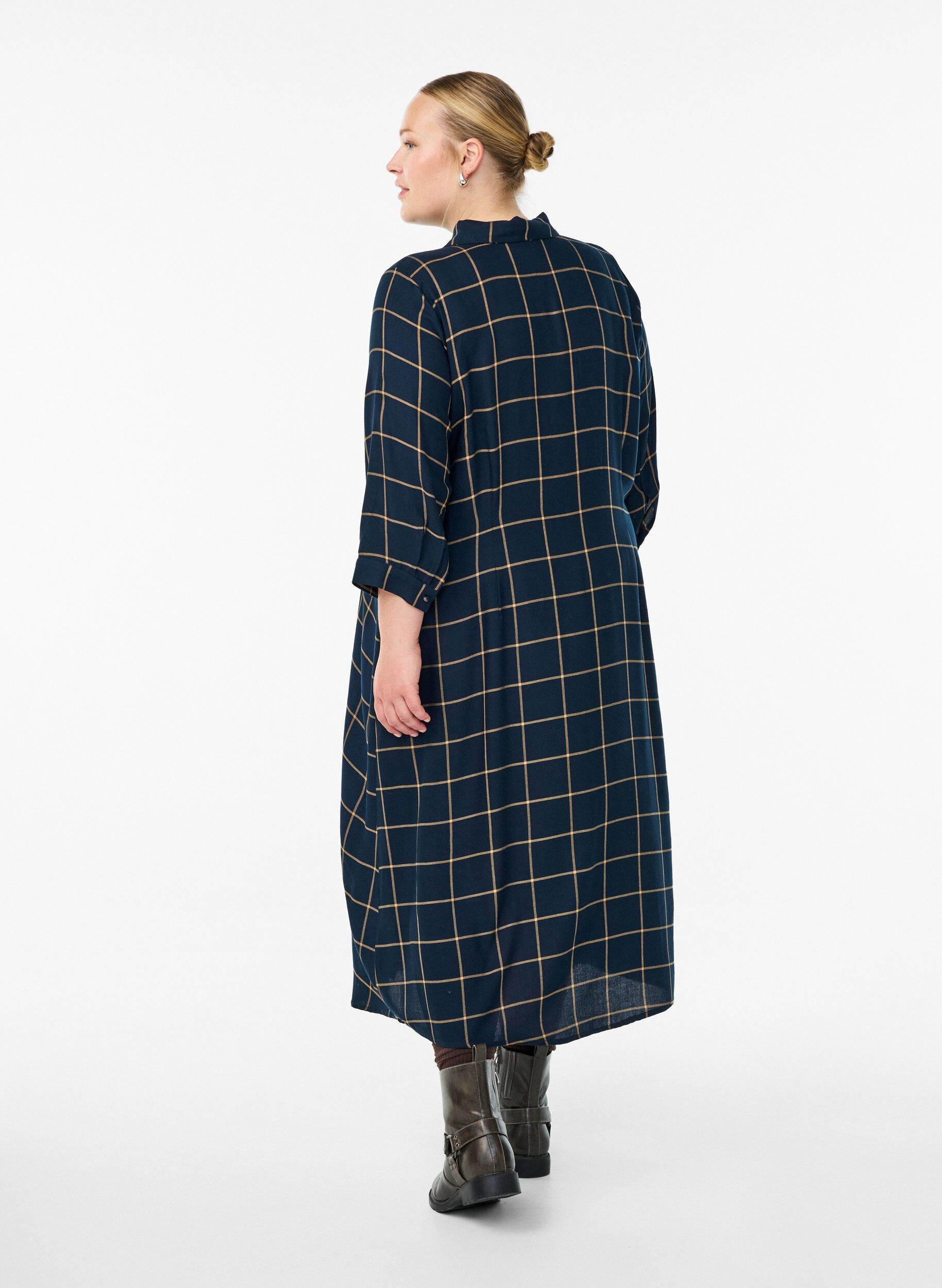 Zizzi Dluga sukienka koszulowa w krate, Niebieskie, Model image number 1