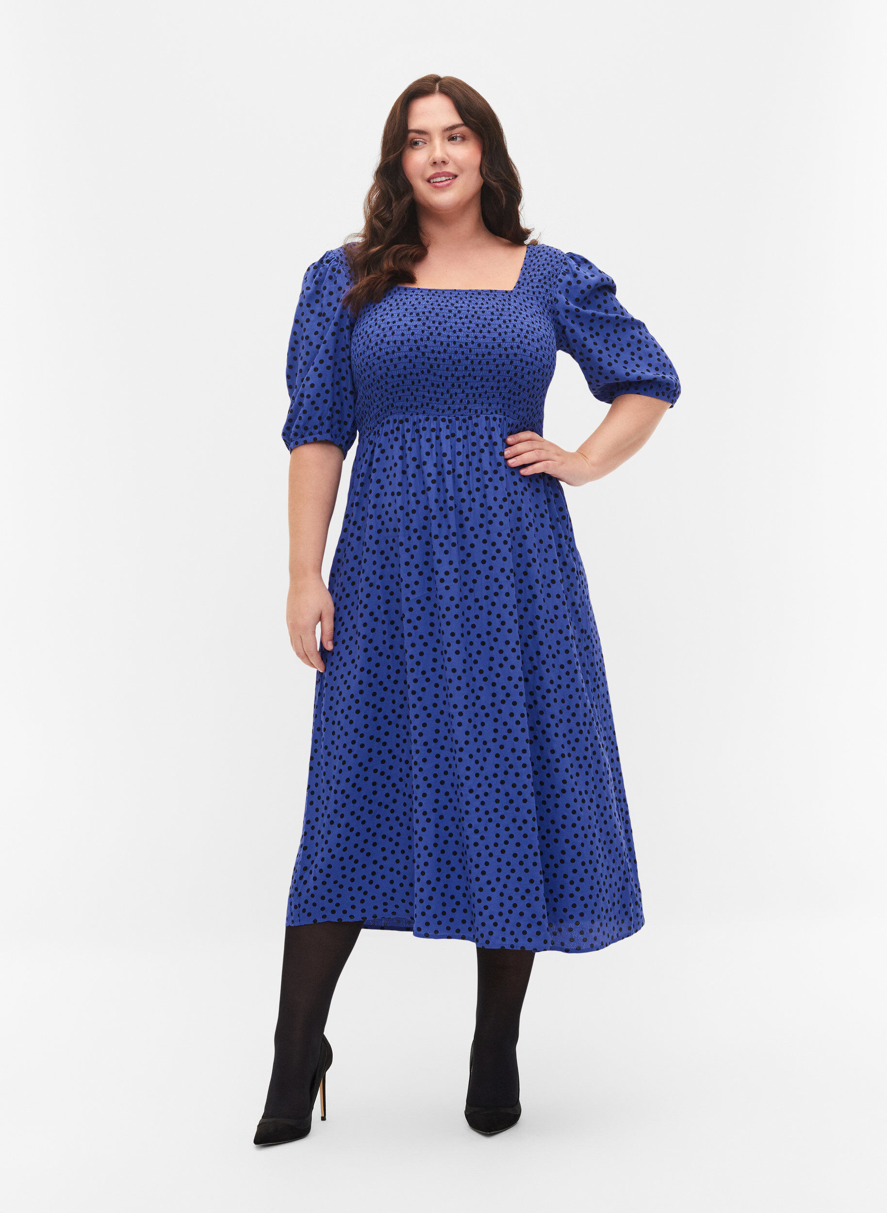 Zizzi Polka dotted viscose dress with smock, R.Blue w. Black Dot, Model image number 0